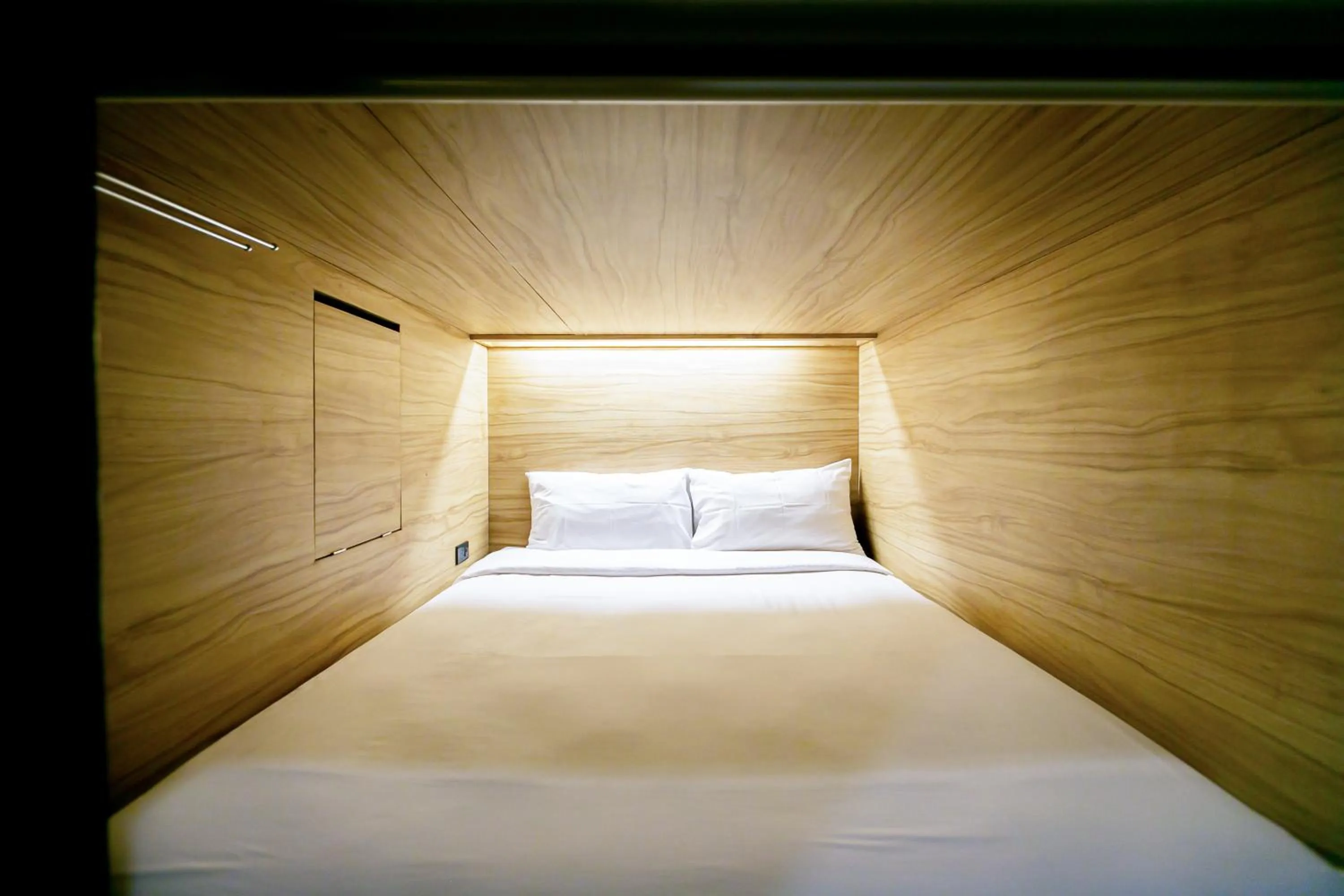 Bed in The Bedrooms Hostel Pattaya