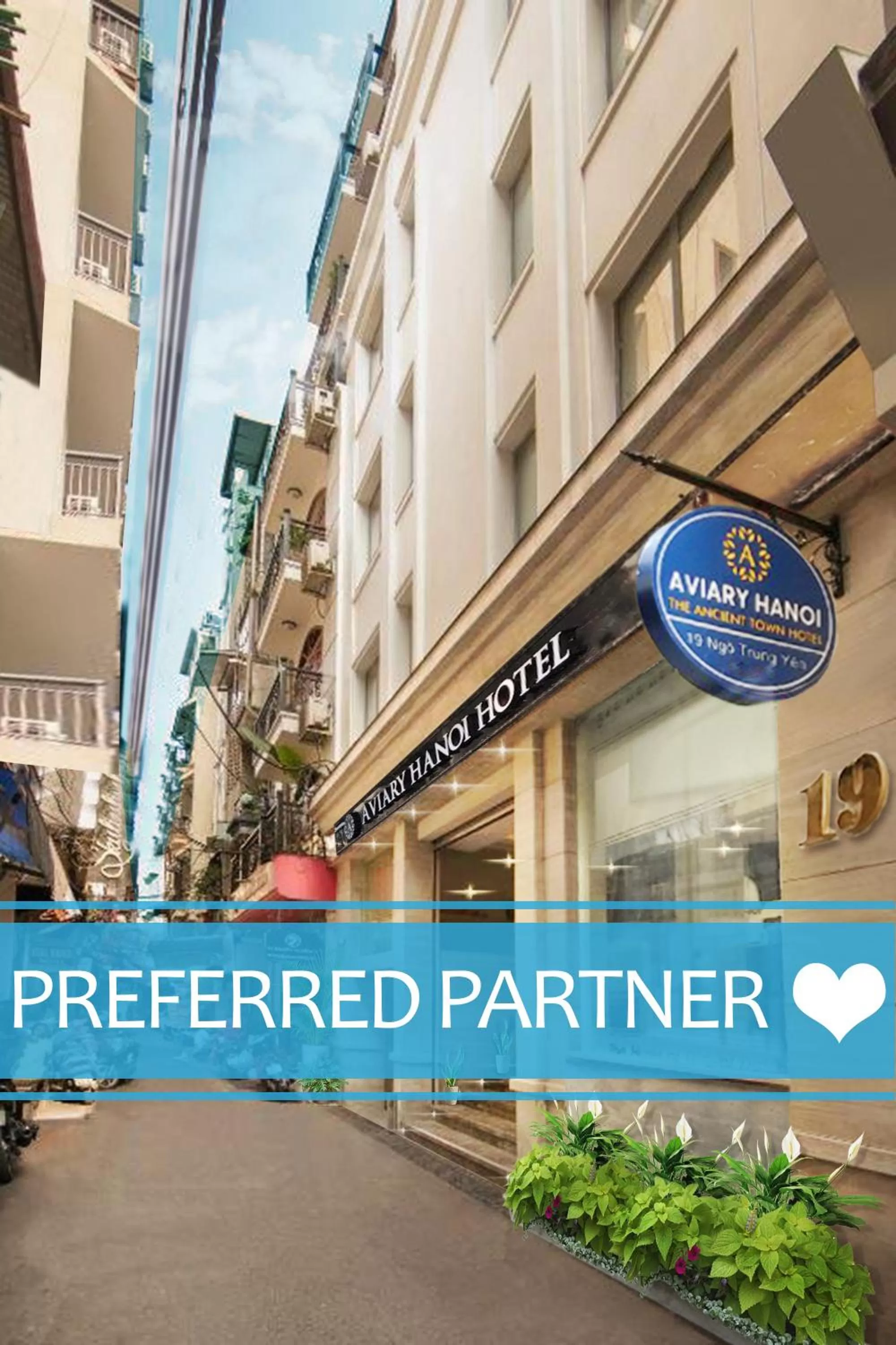 Property building in Aviary Hanoi Hotel & Travel