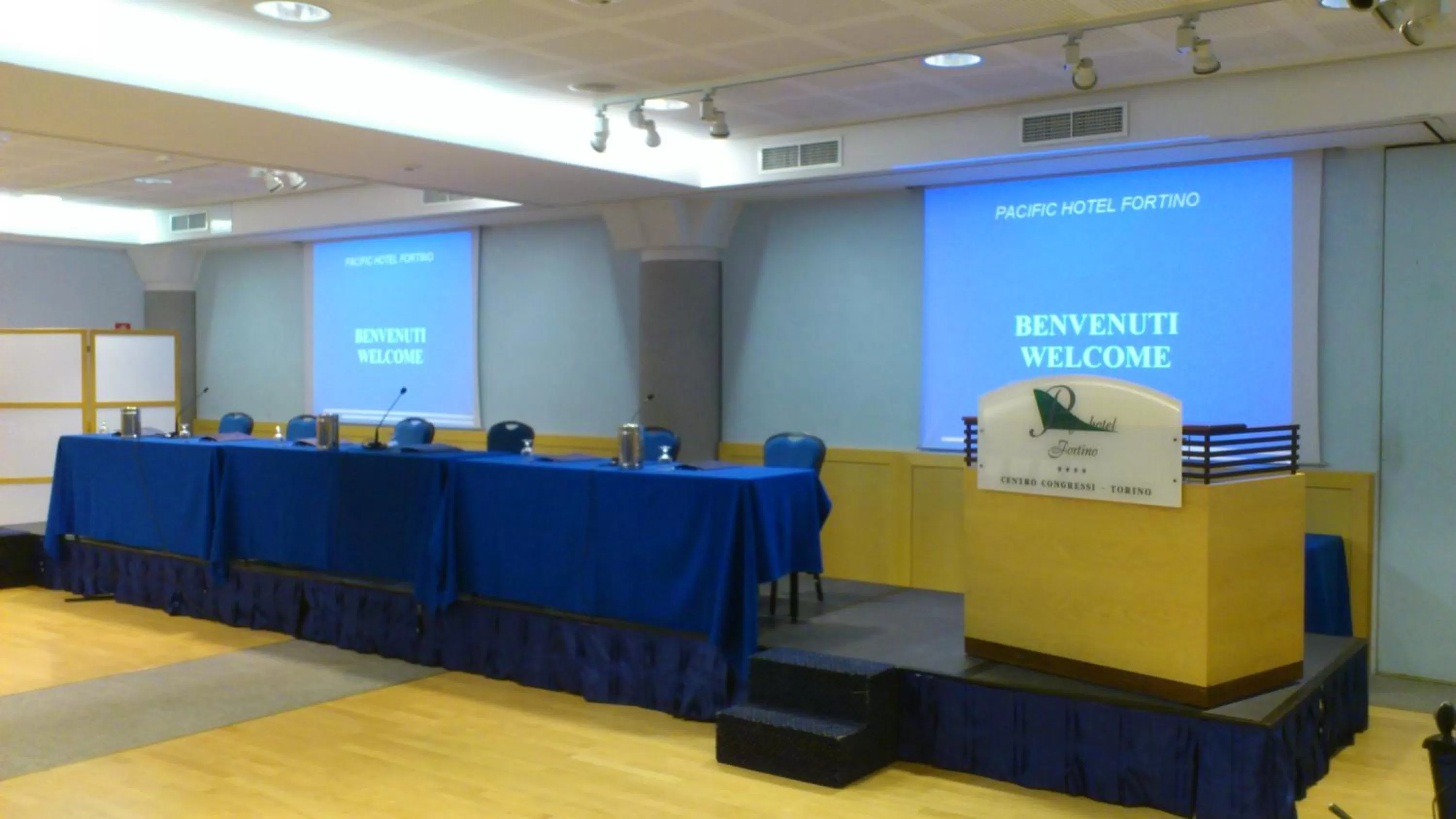 Business facilities in Pacific Hotel Fortino