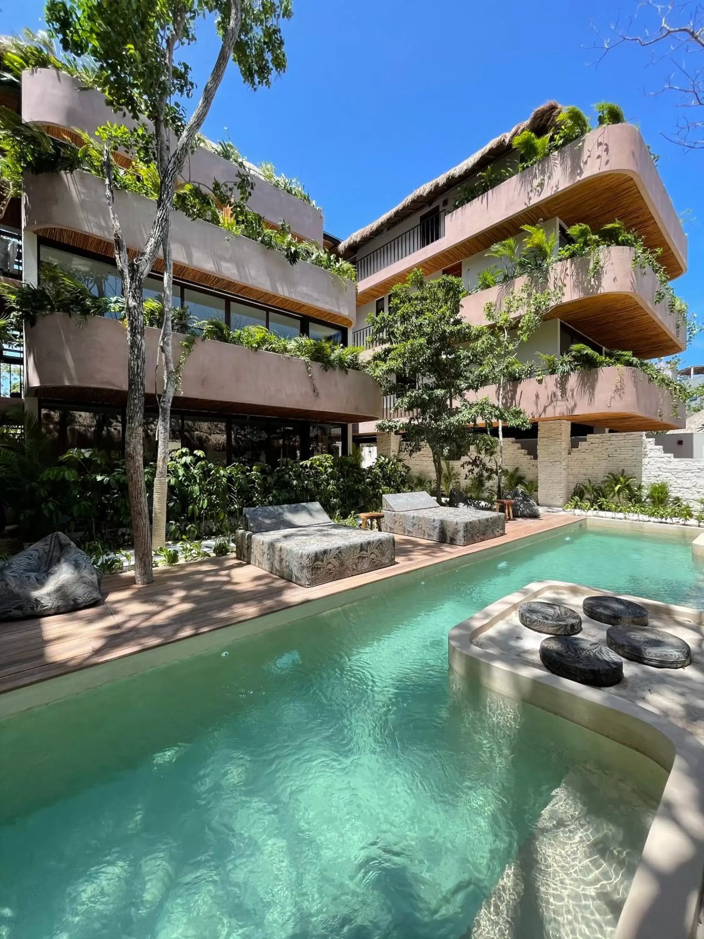 Swimming Pool in Zereno Boutique Hotel