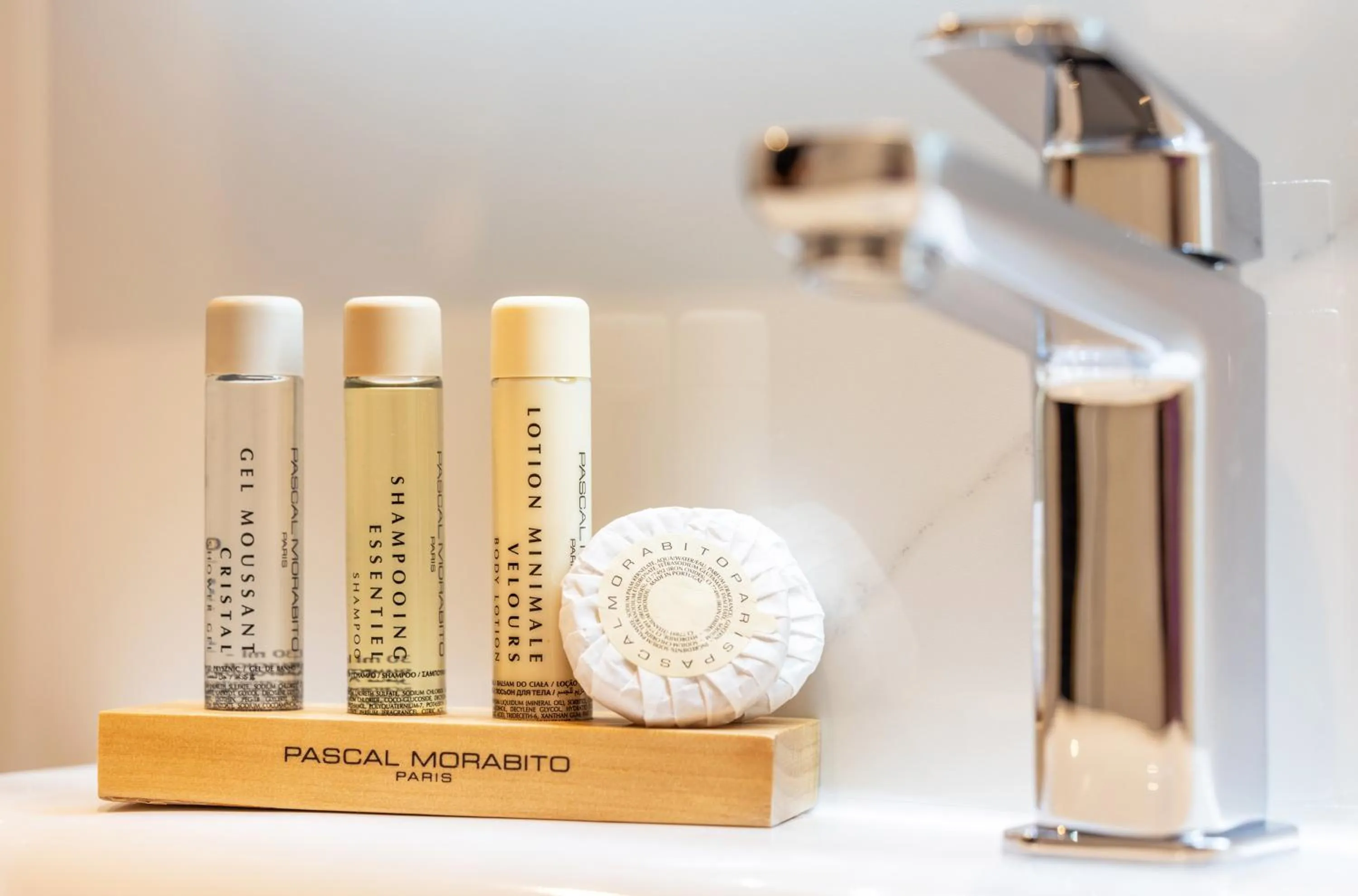 Bathroom in Ilisia Hotel Athens