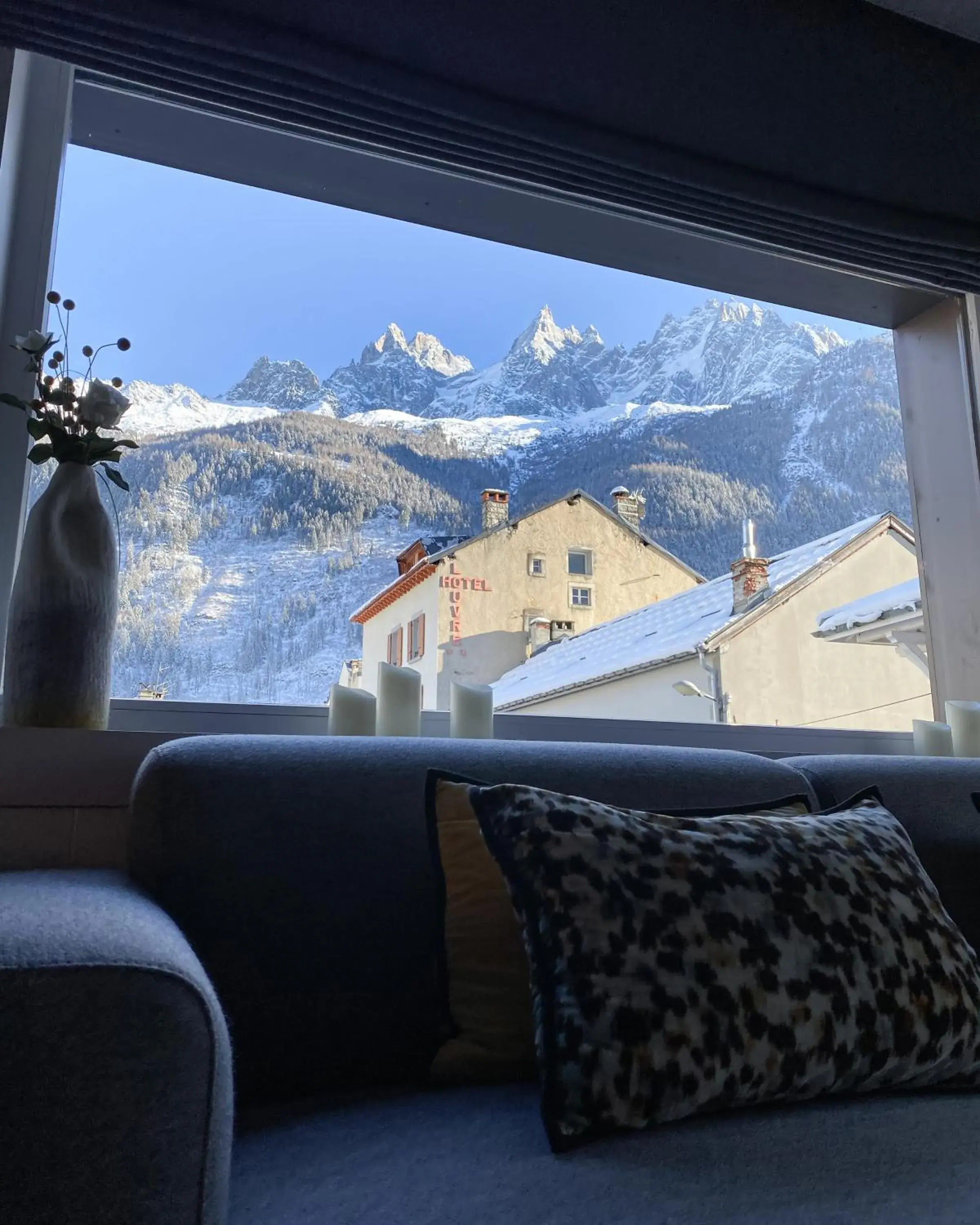 View (from property/room), Mountain View in Chalet hôtel le Whymper