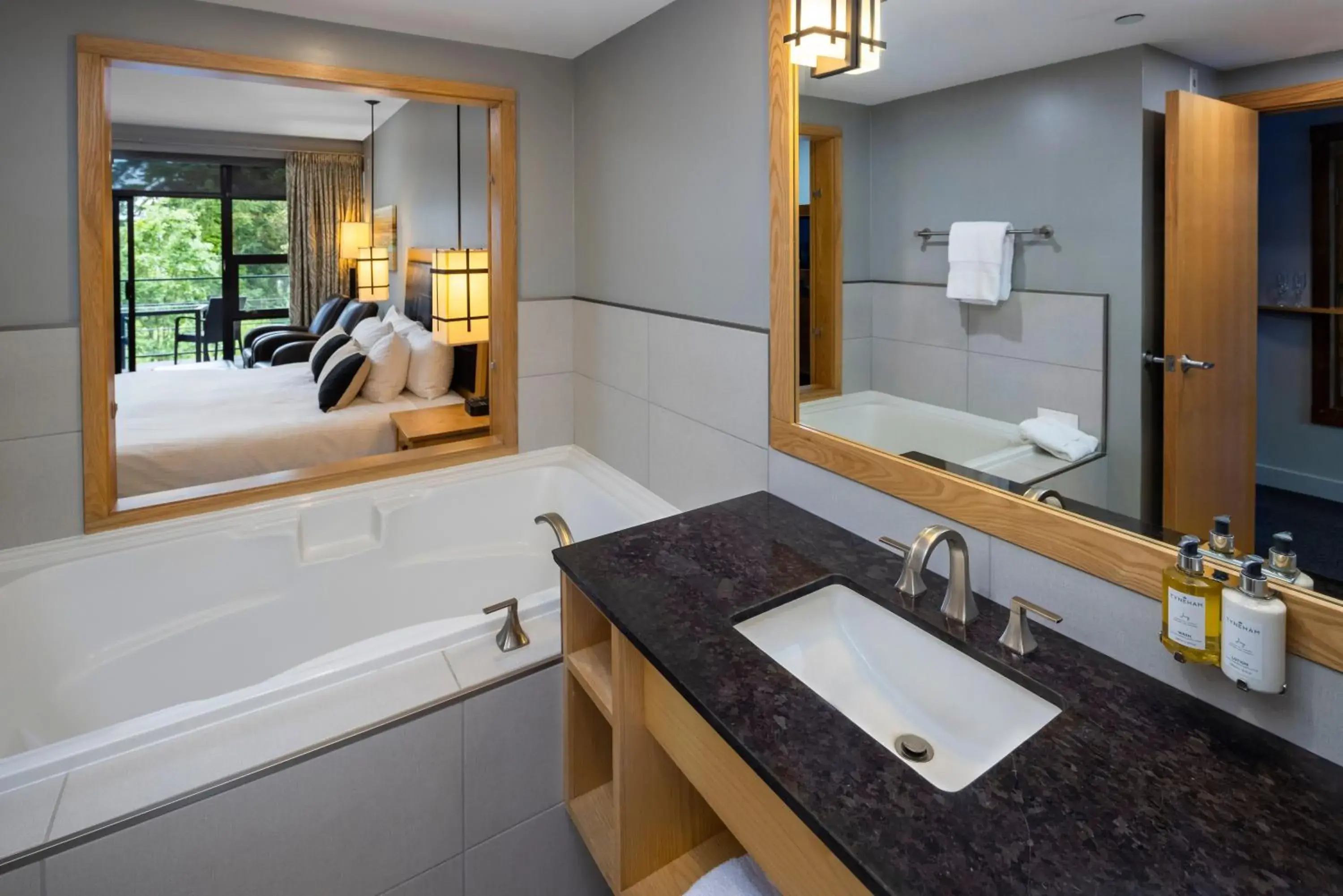 Bathroom in Brentwood Bay Resort