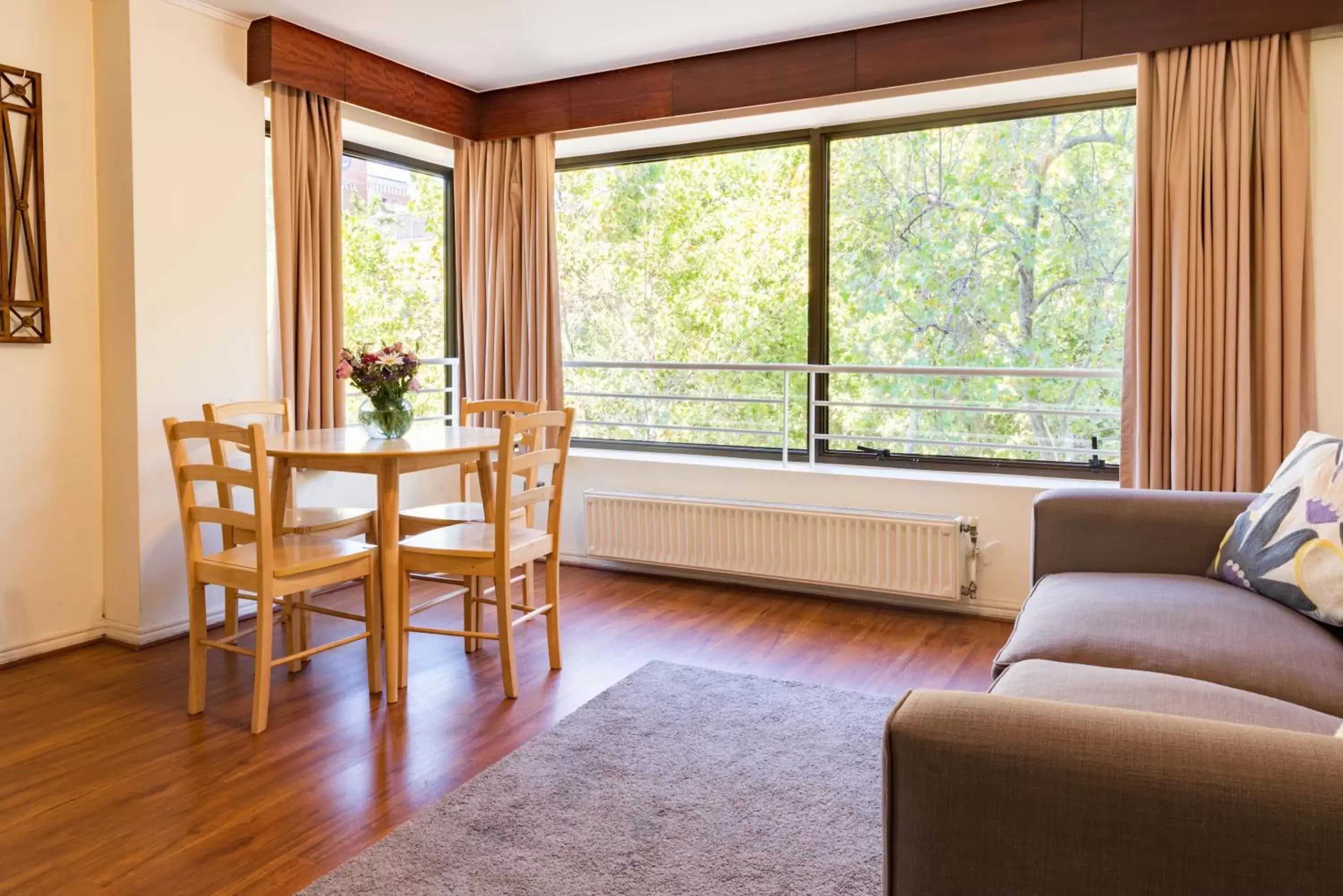 Living room, Dining Area in MR Apart Providencia (ex Apart Neruda)