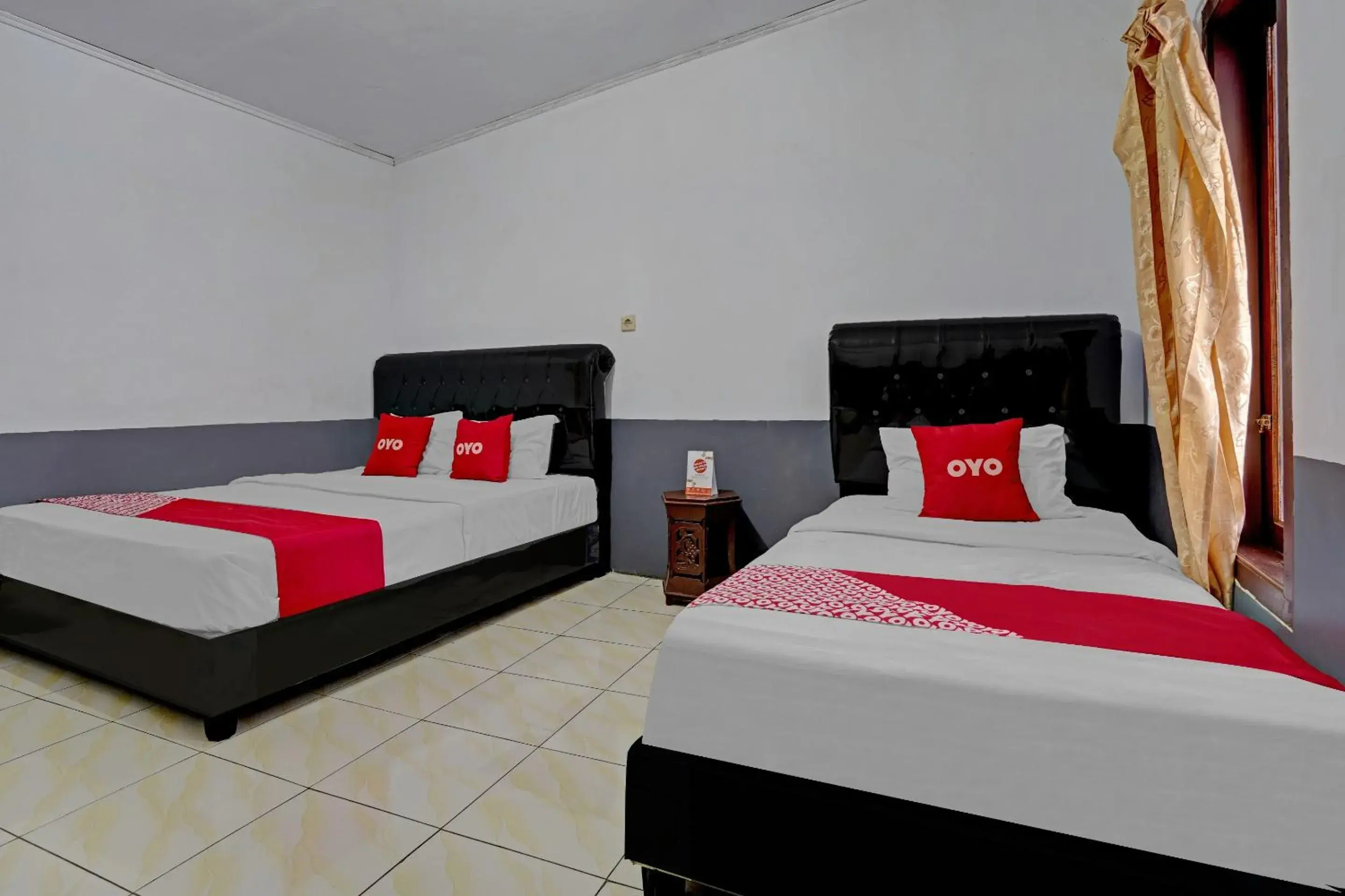 Bedroom, Bed in SUPER OYO 90405 Penginapan Sasti Kuningan