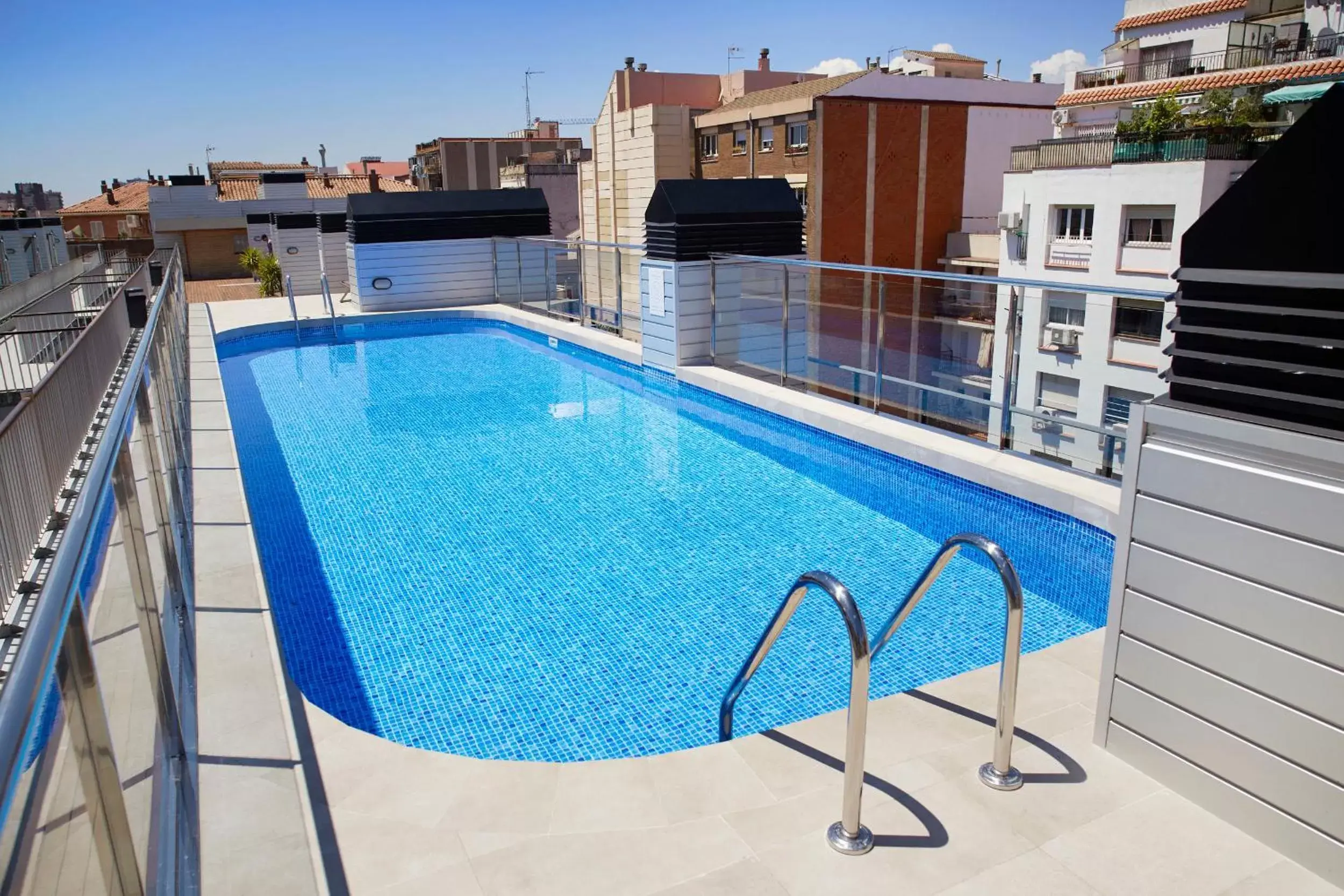 Pool view, Swimming Pool in Aparthotel Bcn Montjuic
