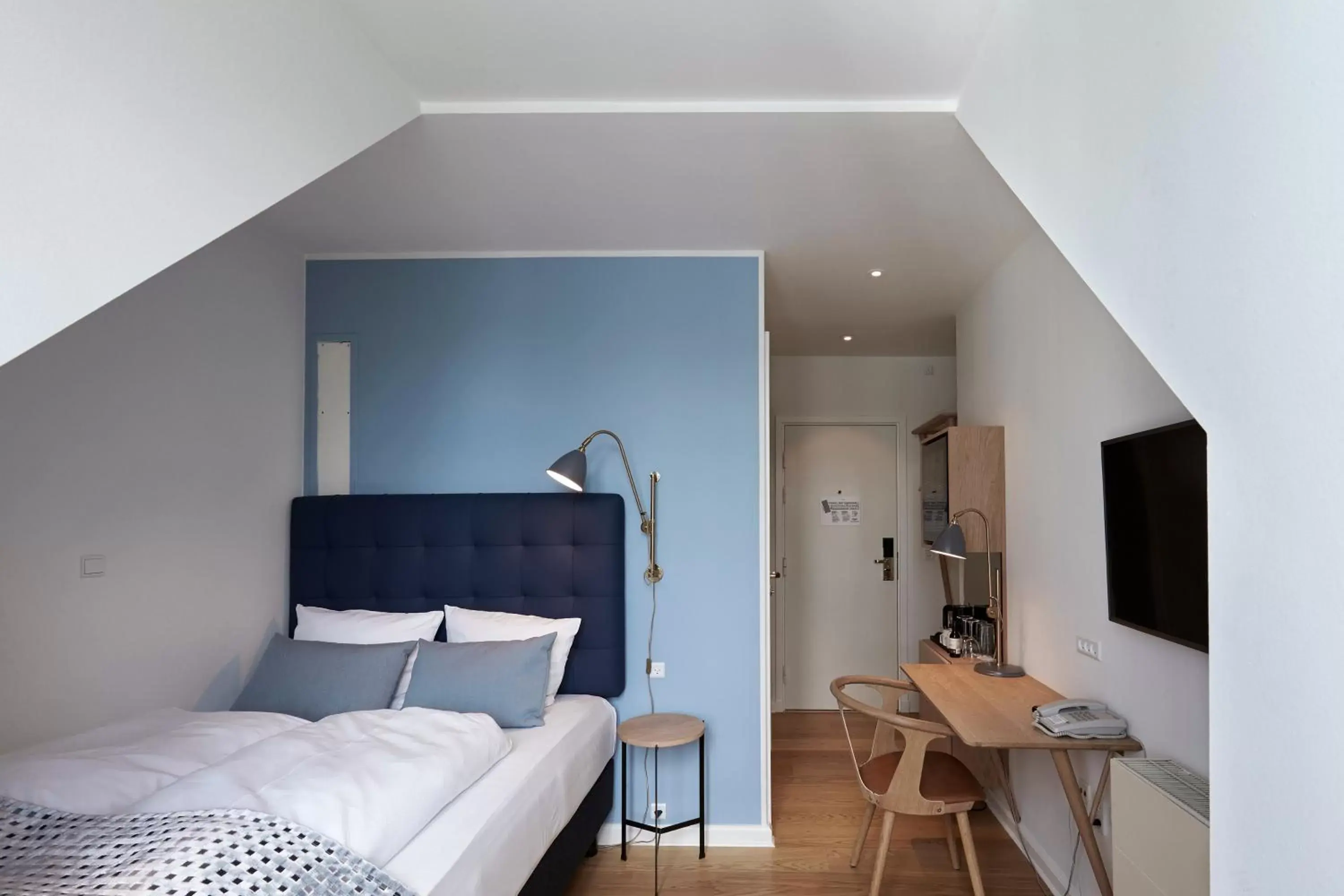 Photo of the whole room, Bed in Copenhagen Strand