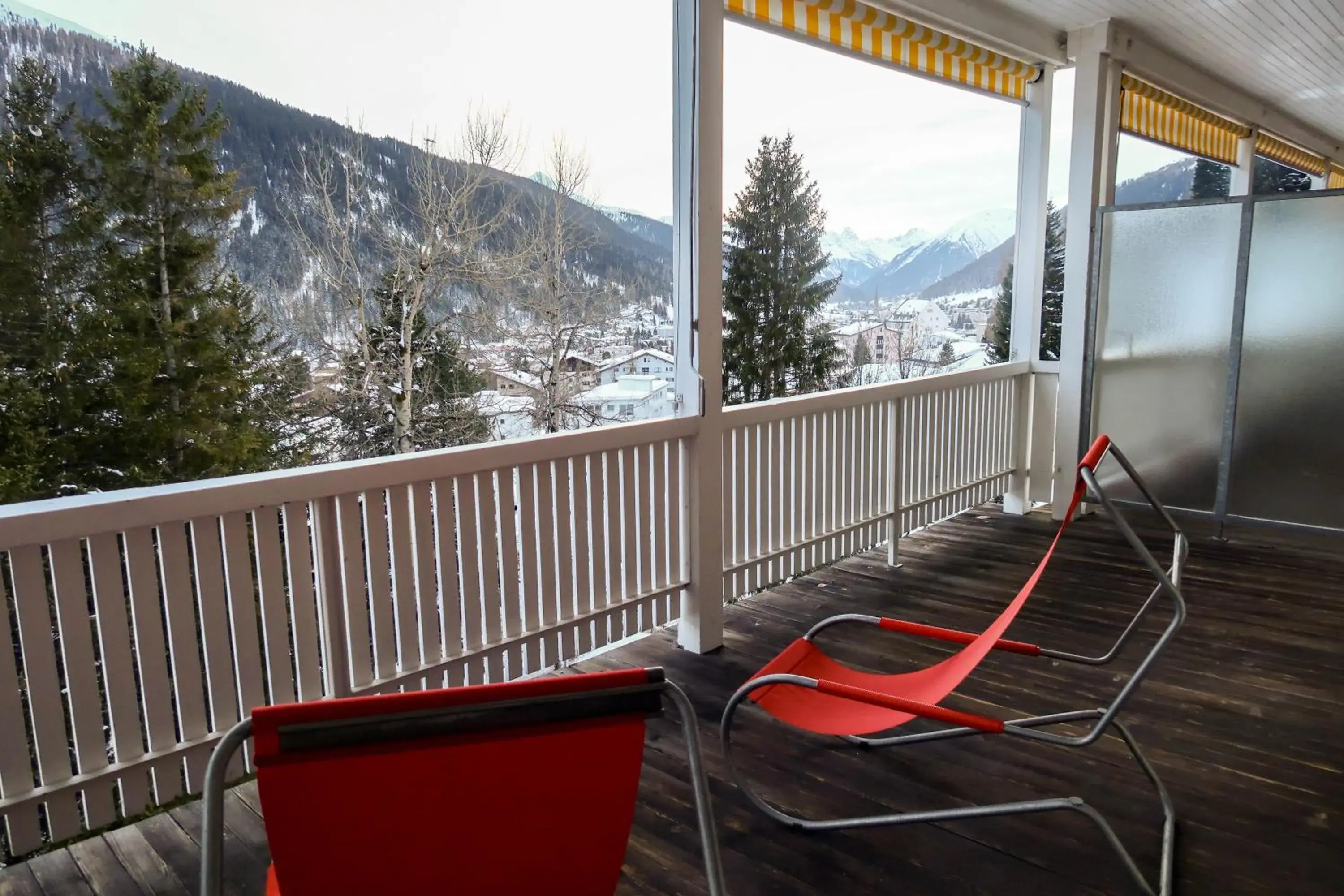 Balcony/Terrace in Davos Youth Hostel