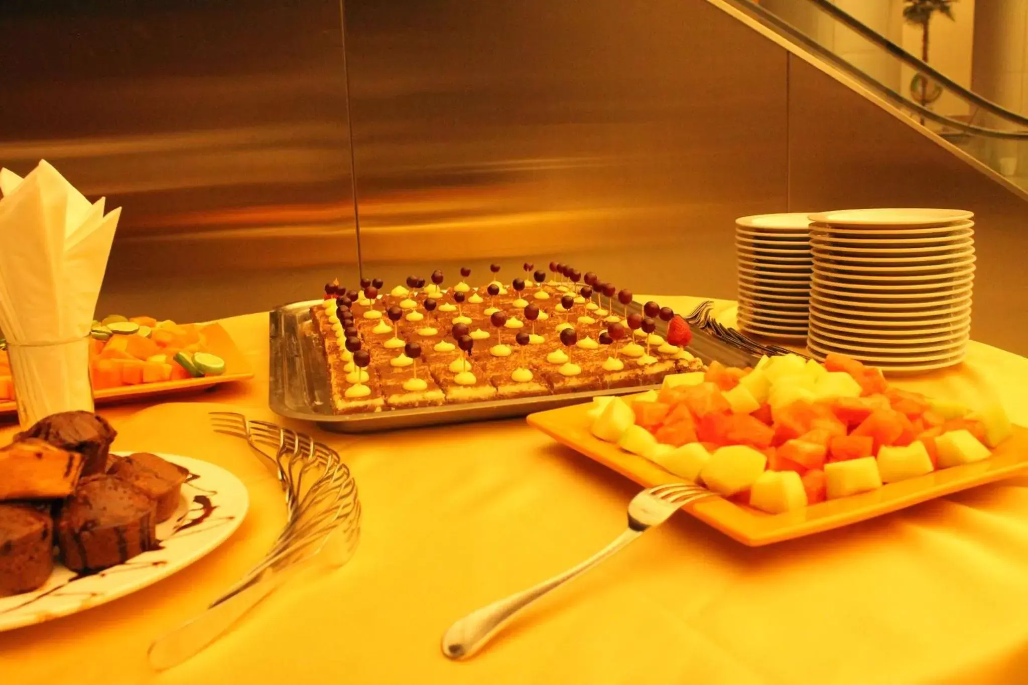 Buffet breakfast in Swiss Inn Nexus Hotel