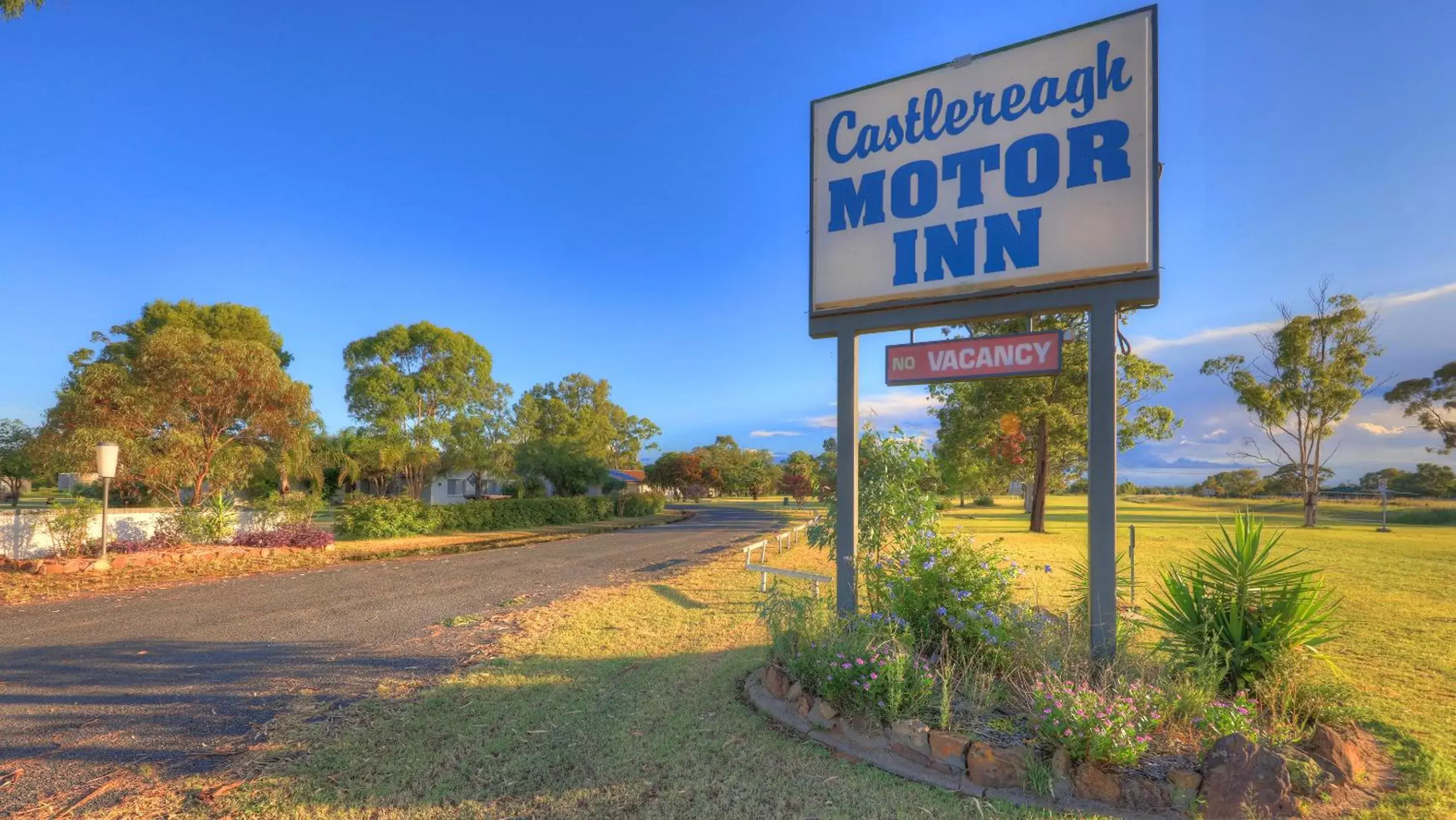 Castlereagh Motor Inn