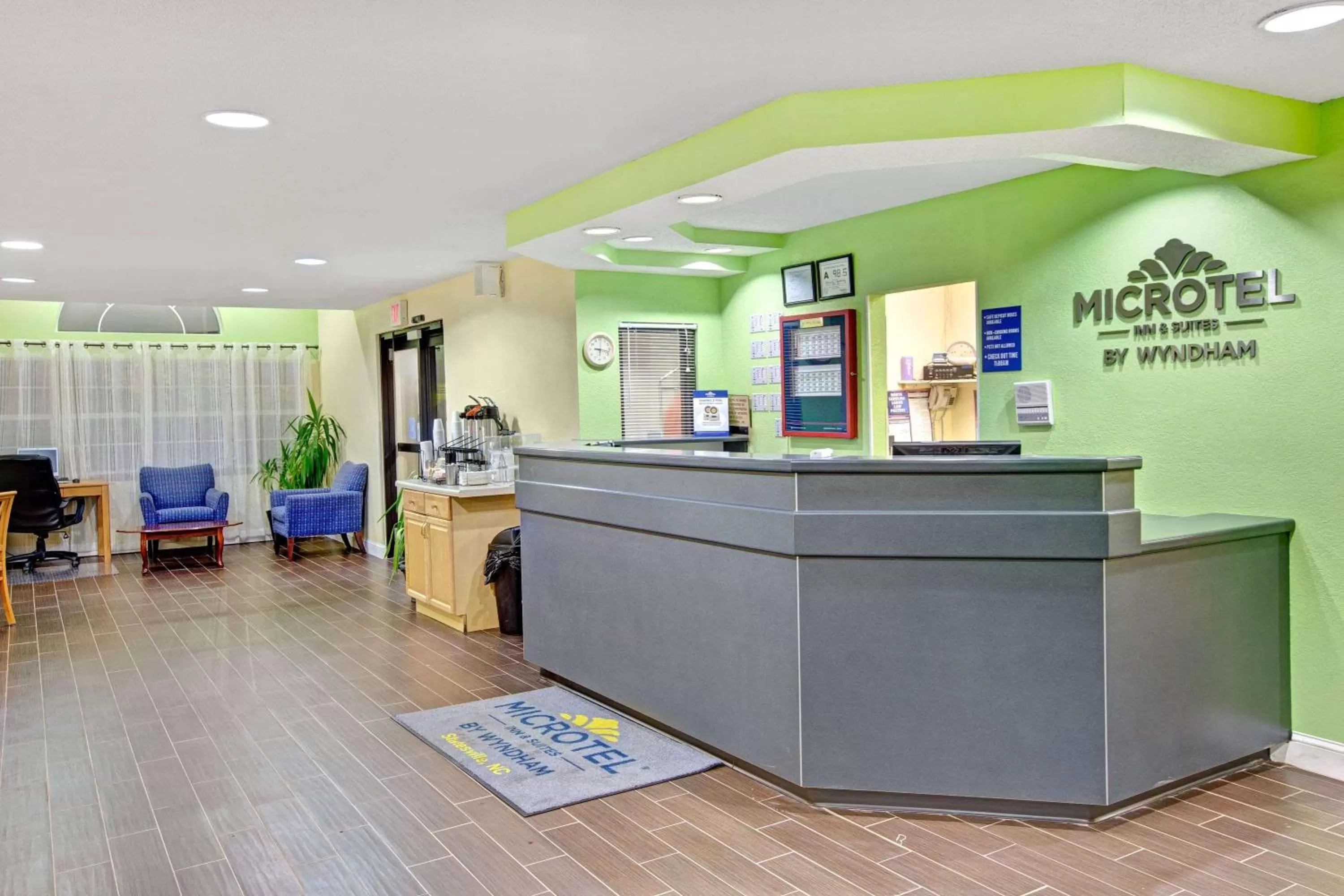 Lobby or reception in Microtel Inn & Suites by Wyndham Statesville