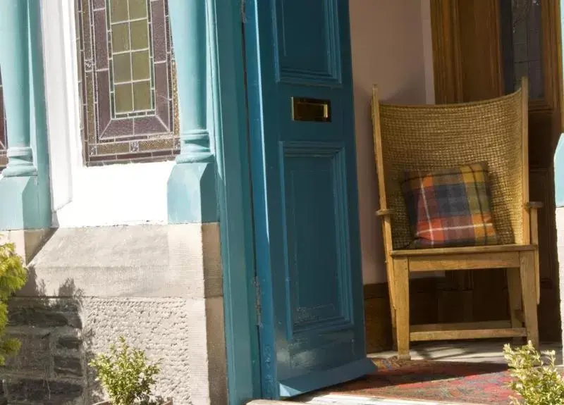 Facade/entrance in Dunallan Guest House