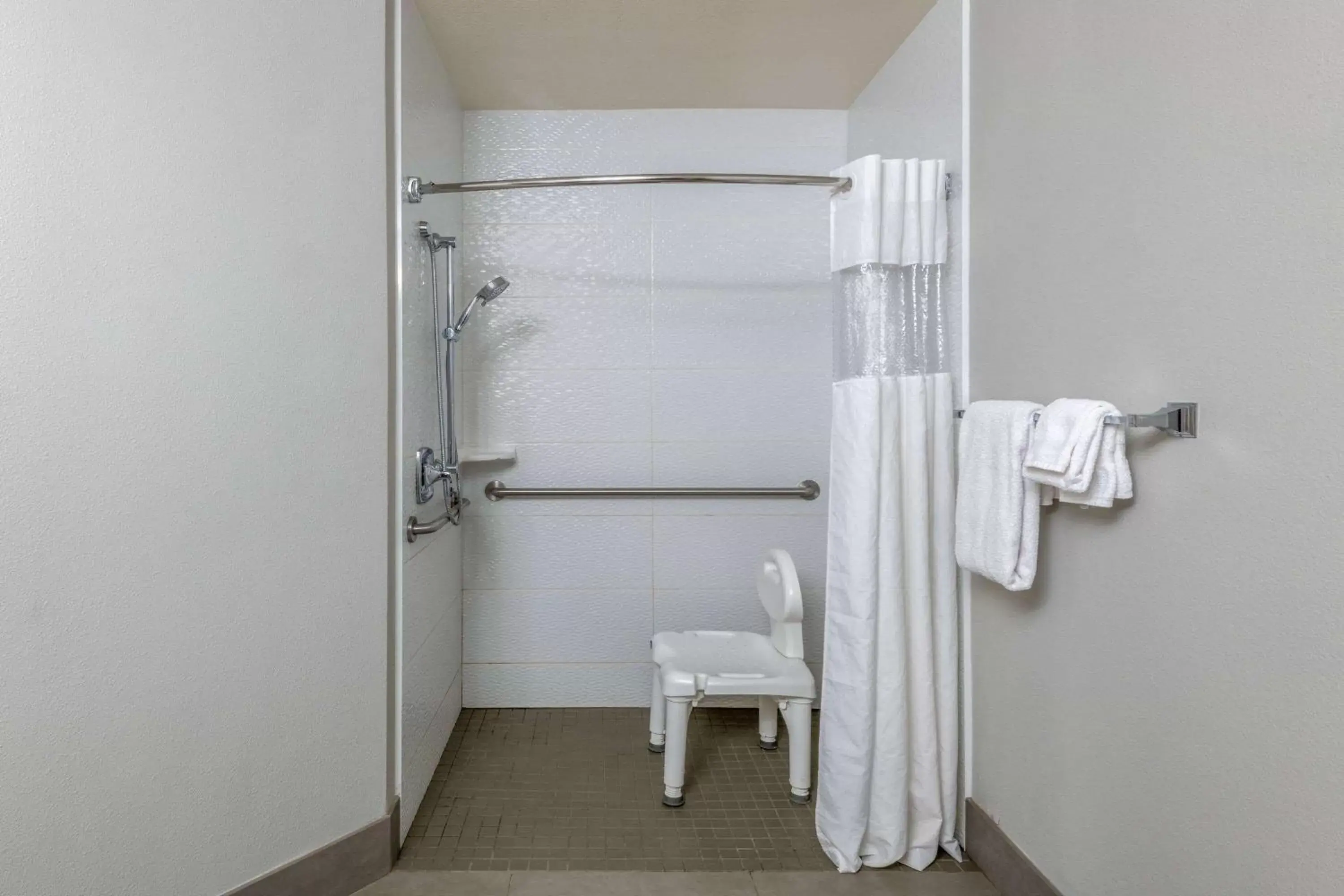 Shower, Bathroom in La Quinta by Wyndham Fairbanks Airport