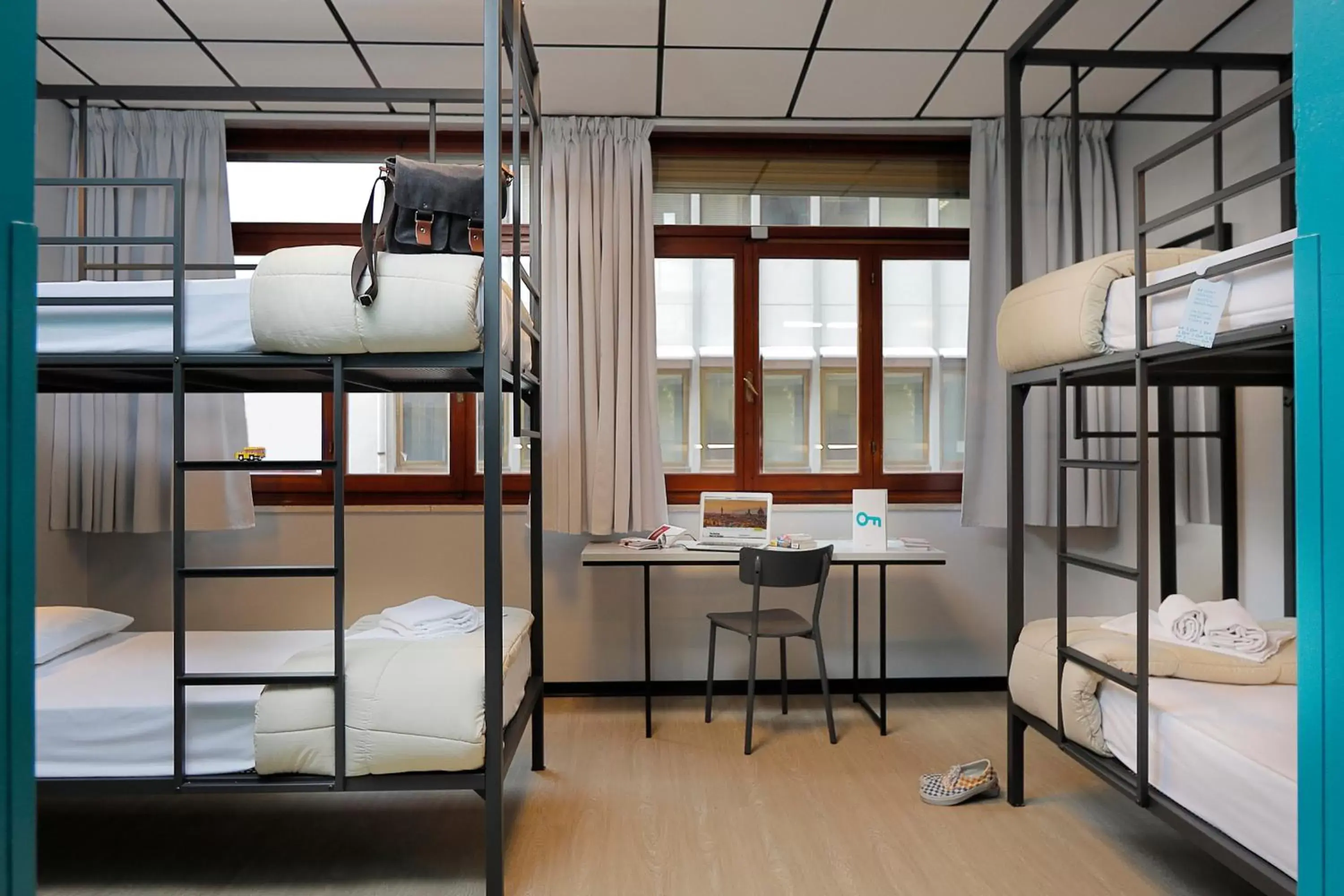 Photo of the whole room, Bunk Bed in Plus Florence