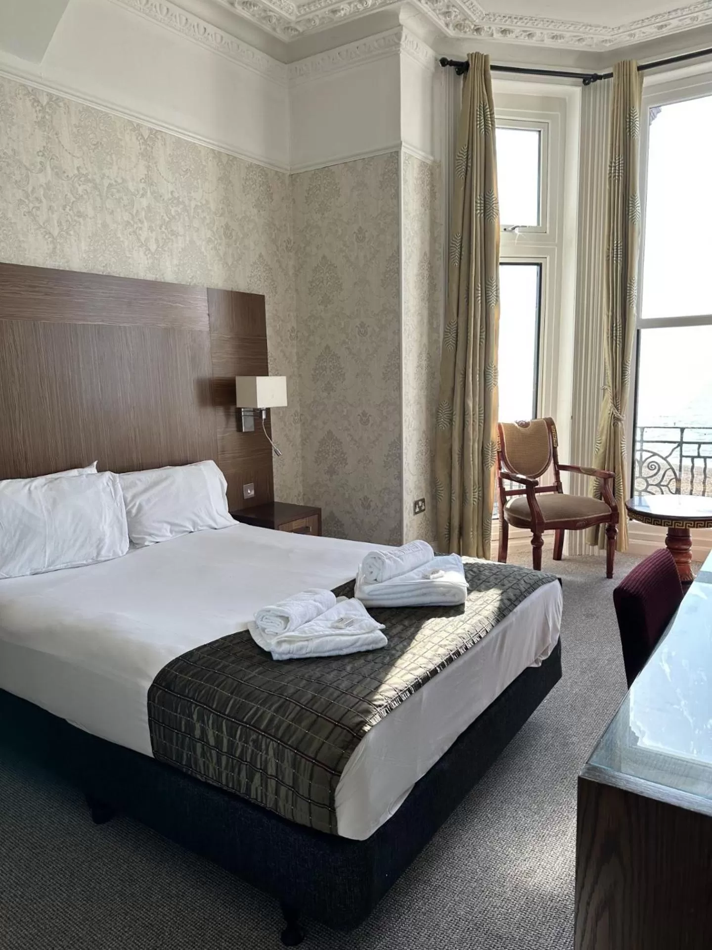 Photo of the whole room in Glastonbury Hotel