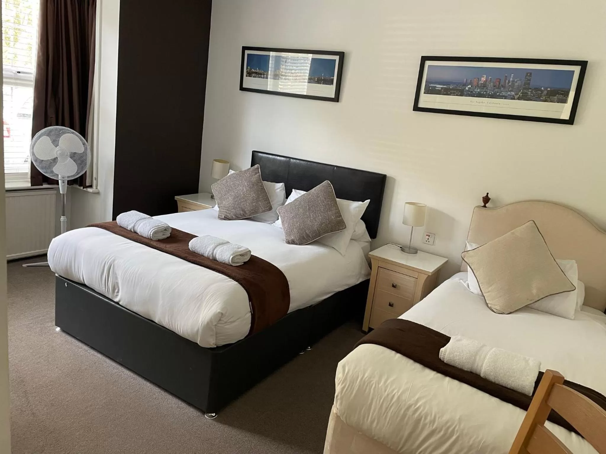 Bedroom, Bed in Oakhurst Gatwick B&B