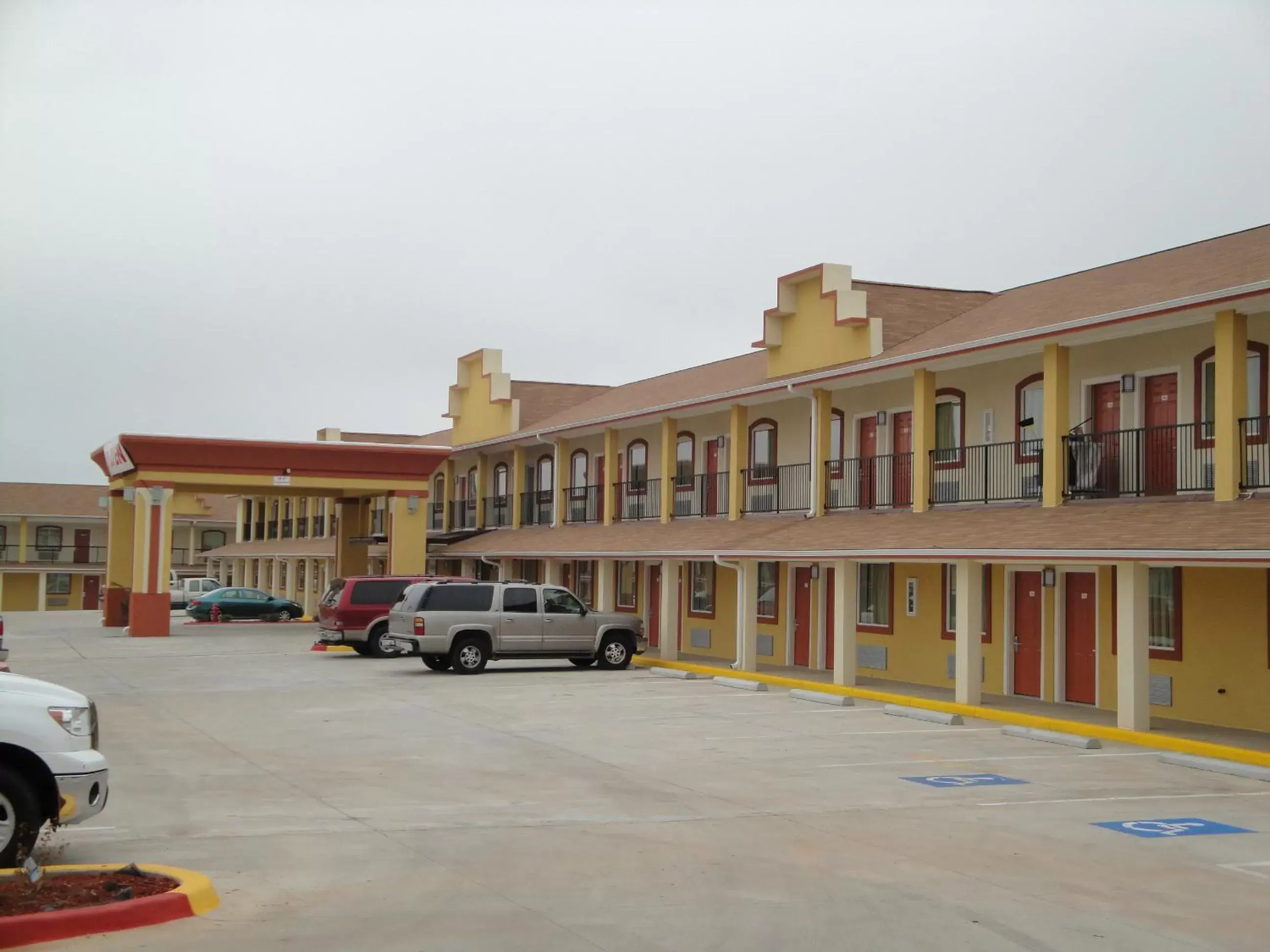 Property Building in Sands Inn & Suites