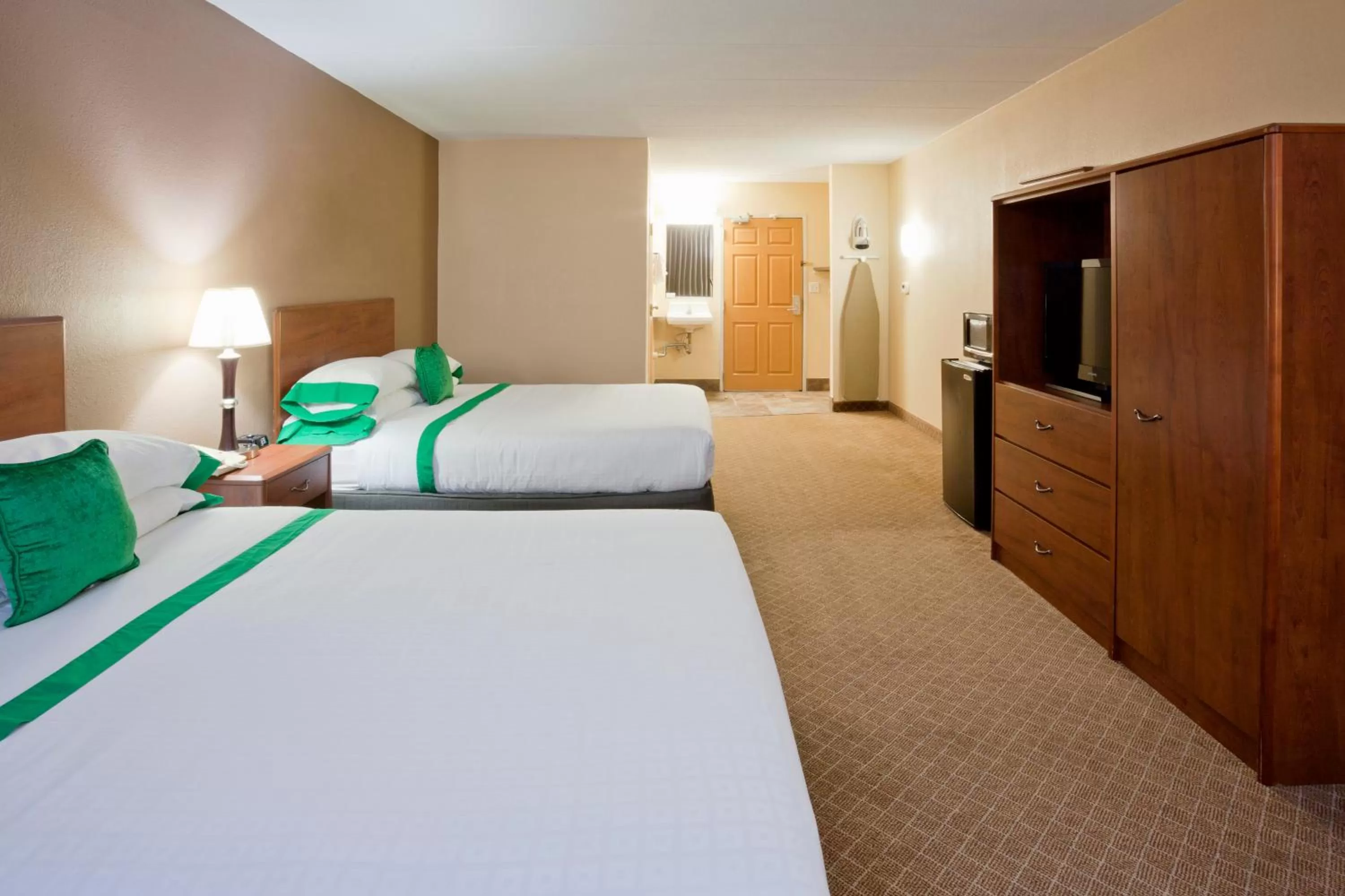 Accessible 2 Queen Beds in GuestHouse Inn & Suites Rochester