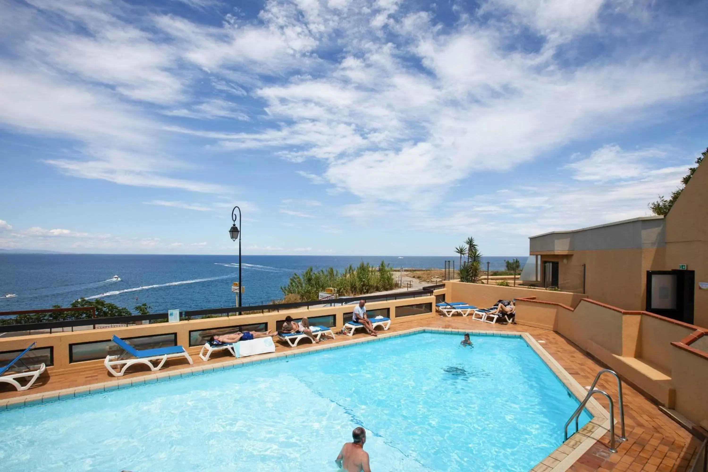 Day, Swimming Pool in Residence Pierre & Vacances Les Balcons de Collioure