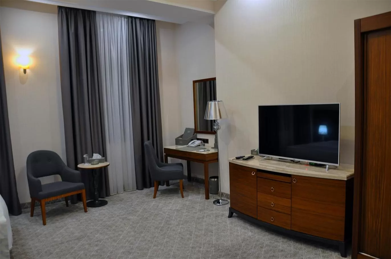 Parliament Palace Hotel