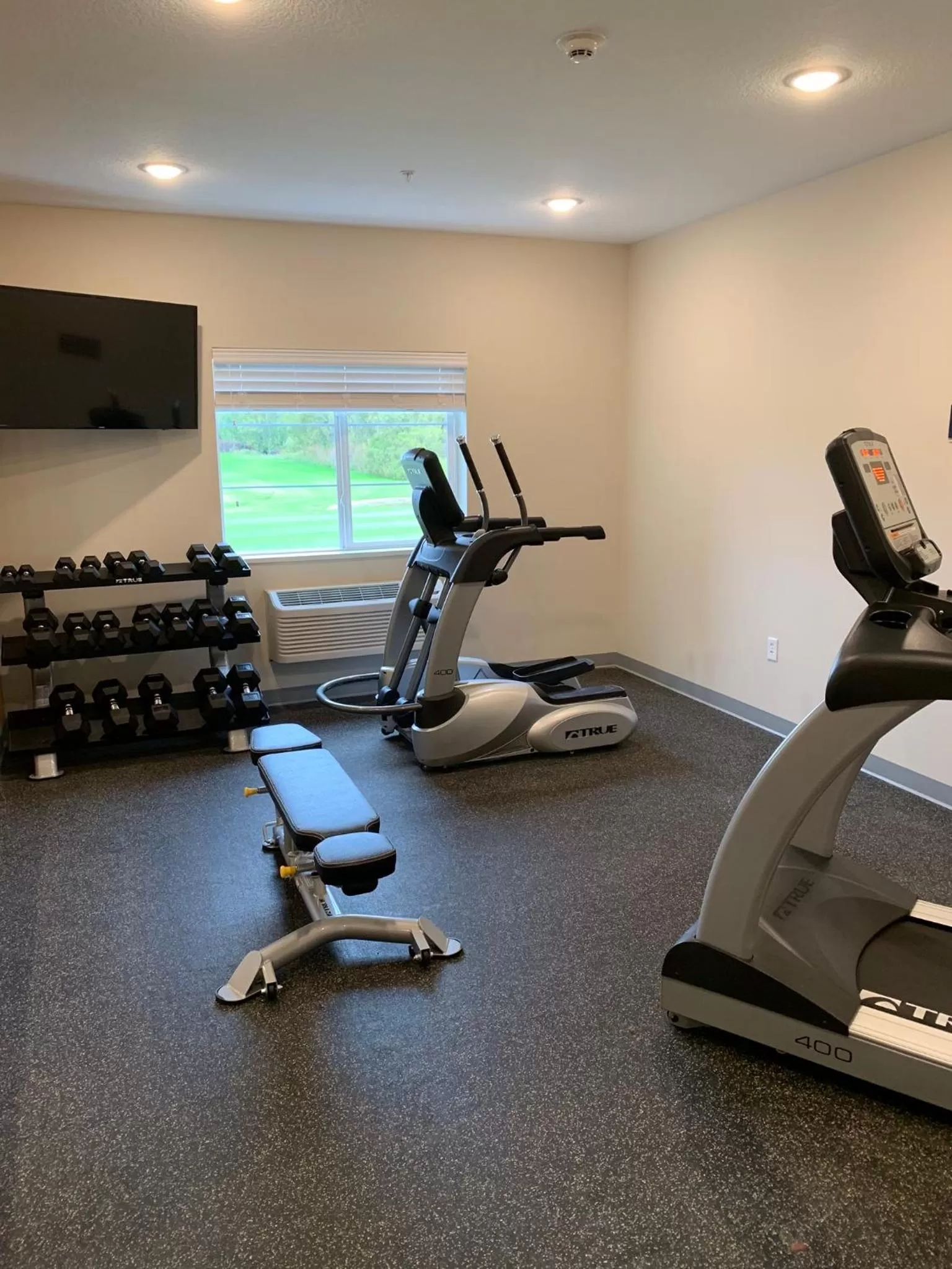 Fitness centre/facilities in Little Crow Resort & Conference, Trademark by Wyndham