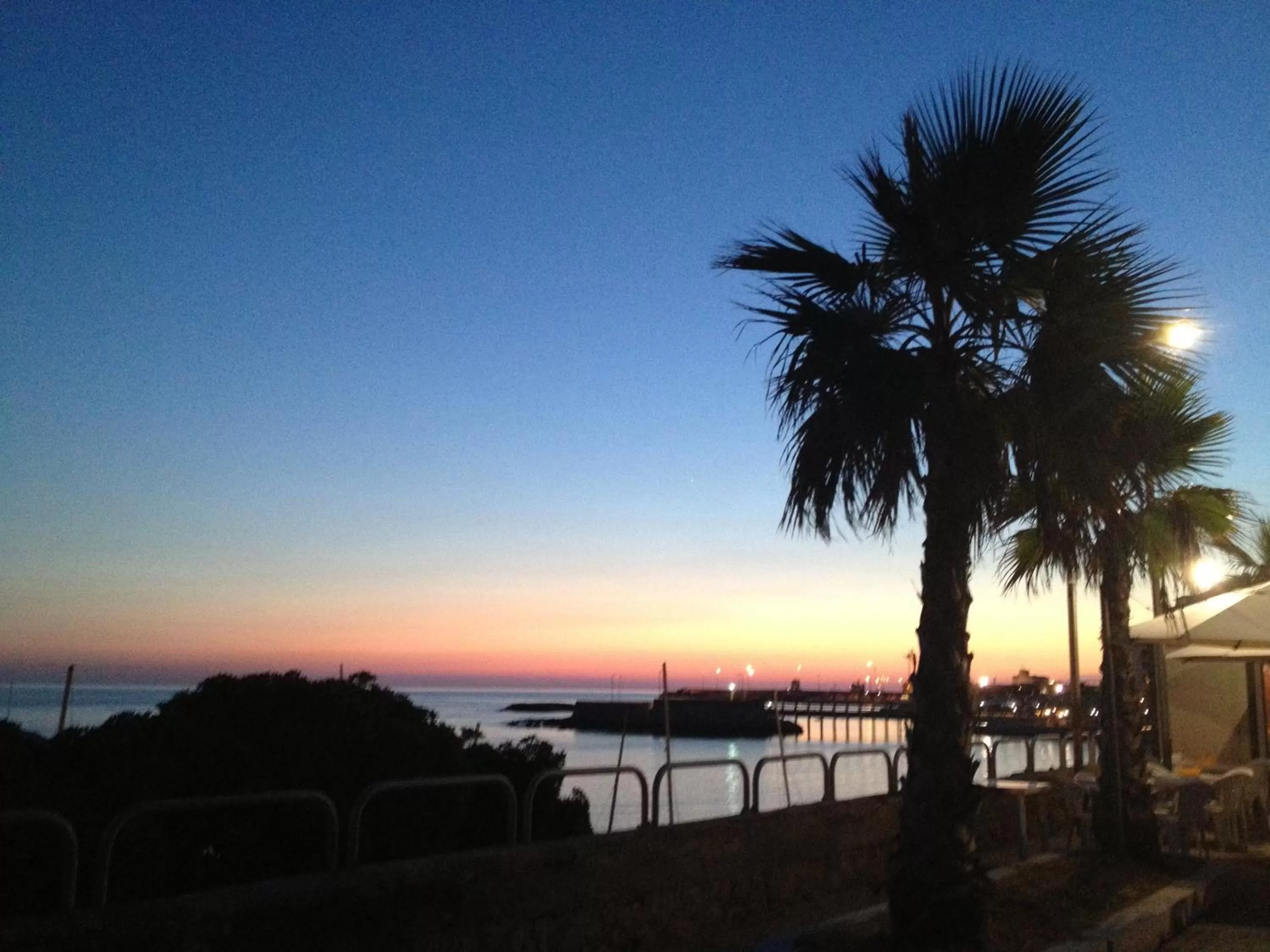 Restaurant/places to eat in Maison De Revel