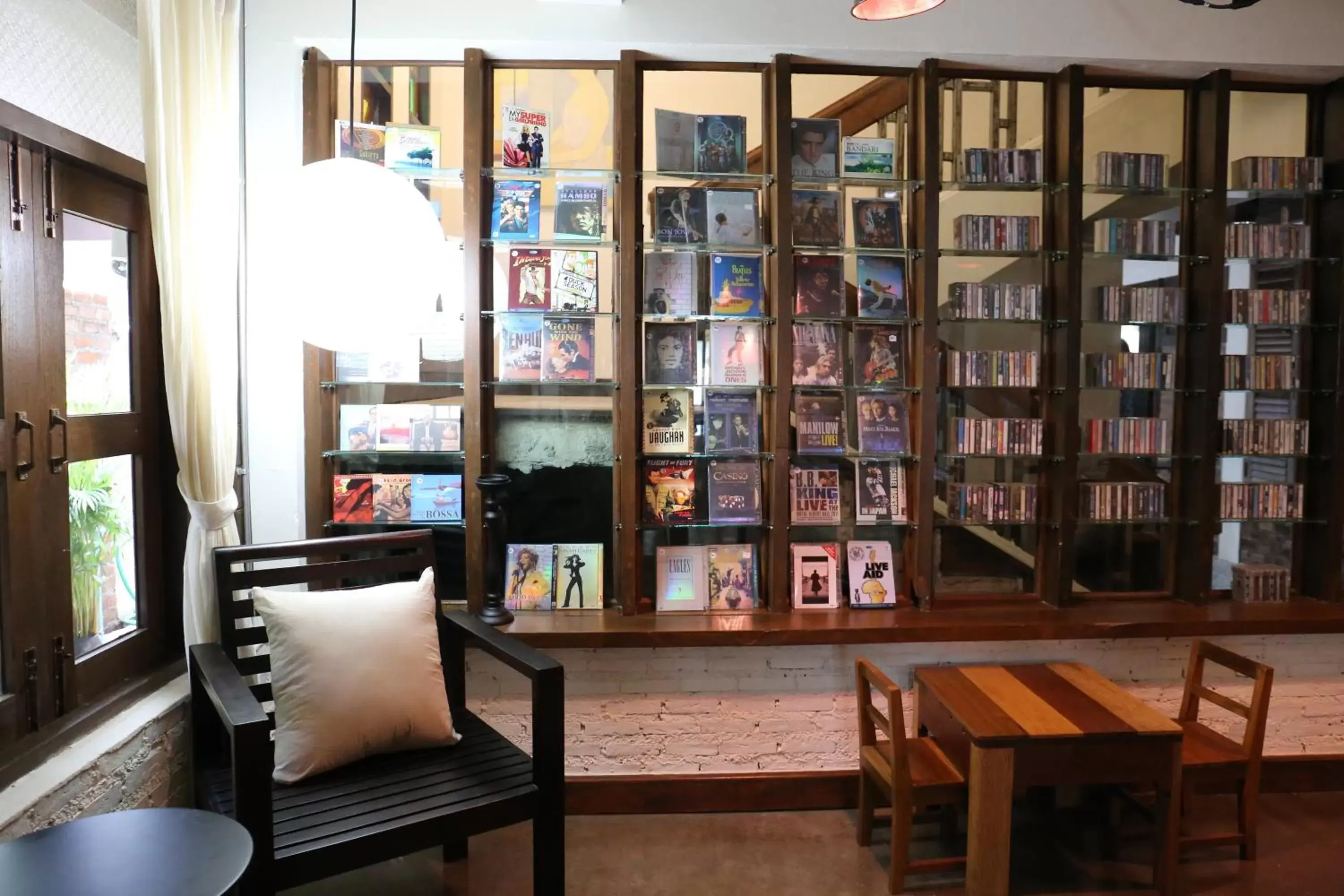 Communal lounge/ TV room, Library in Kampaeng Ngam Hotel - SHA Extra Plus