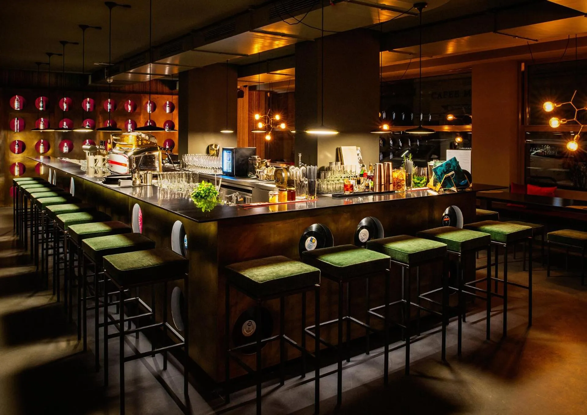 Restaurant/places to eat in JAMS Music Hotel Munich