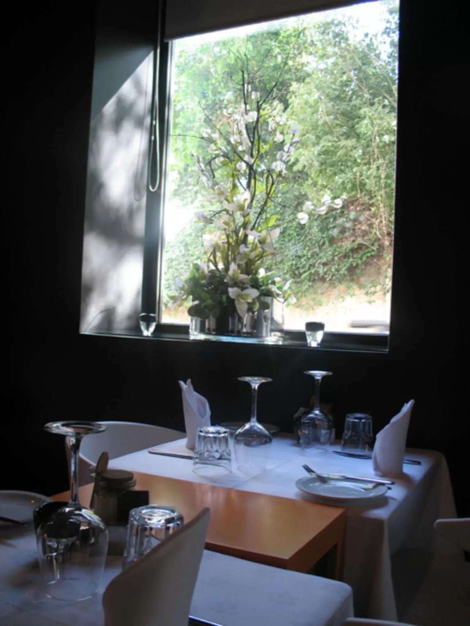 Restaurant/places to eat in Funchal Design Hotel Restaurant/places to eat in Funchal Design Hotel