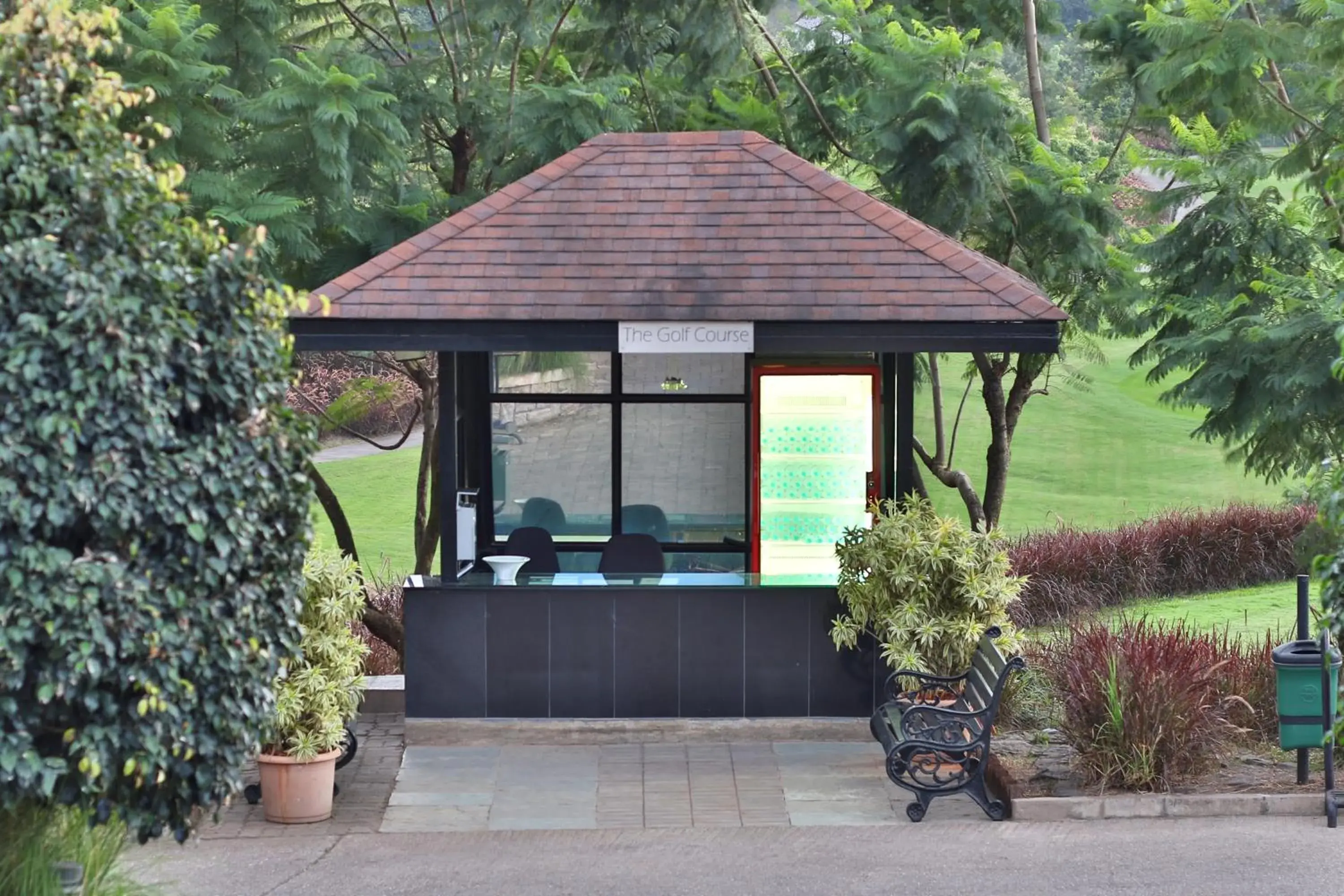 Property building in Oxford Golf Resort Property building in Oxford Golf Resort