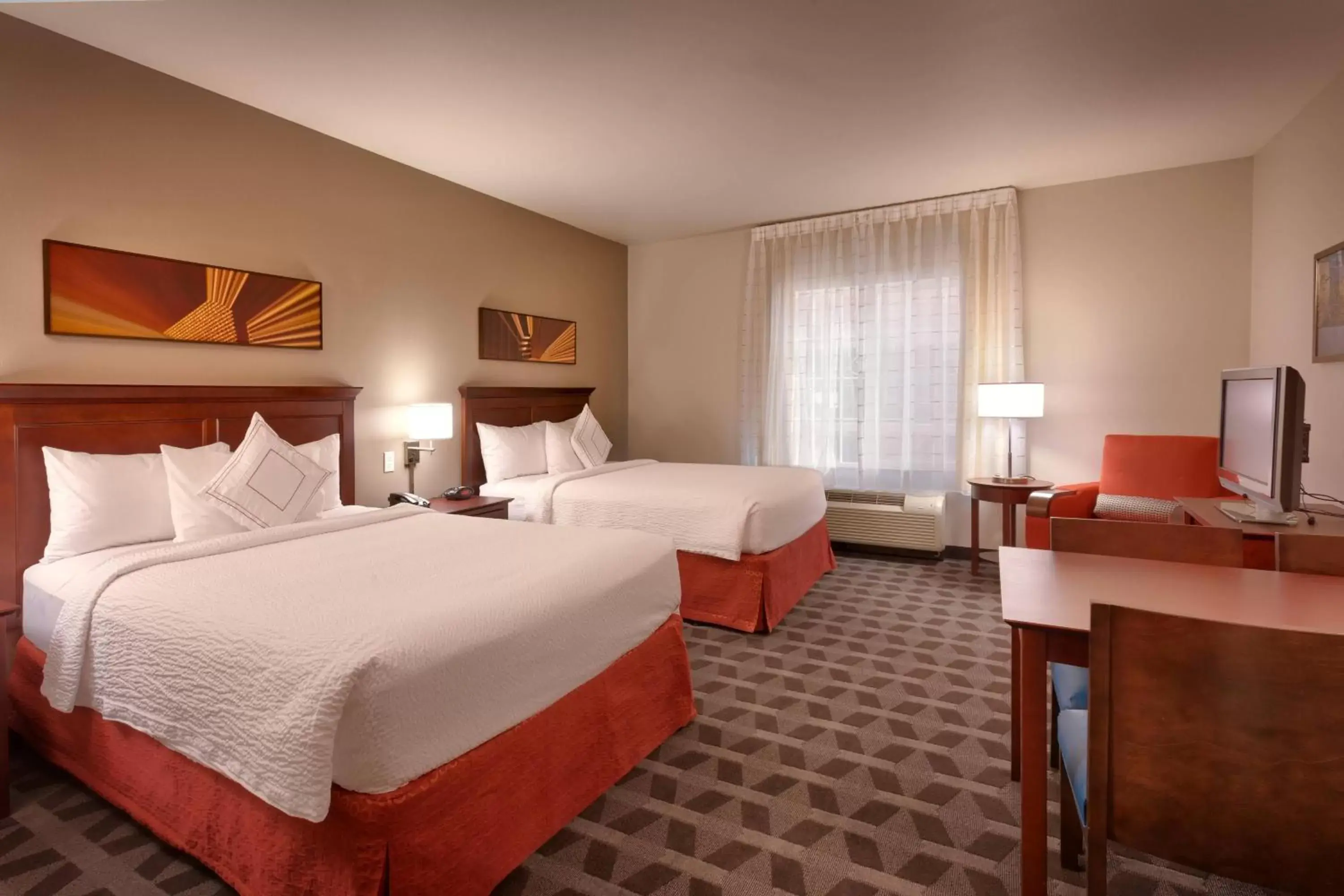 Photo of the whole room, Bed in TownePlace Suites Boise West / Meridian