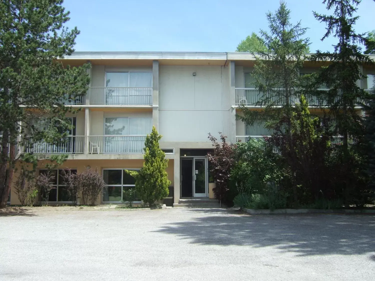 Facade/entrance, Property Building in Hotel Restaurant Le Carina