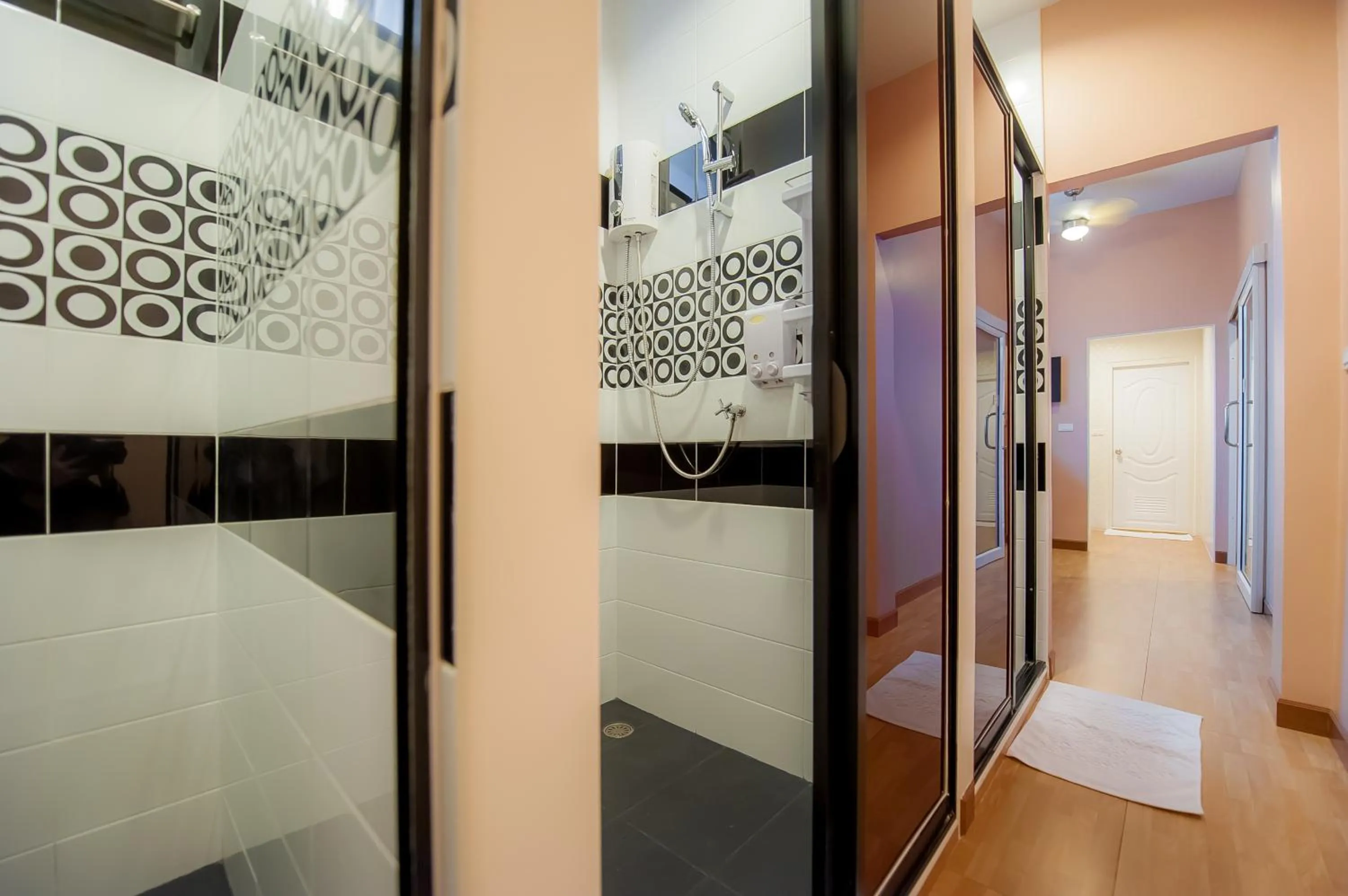 Shower in Full House