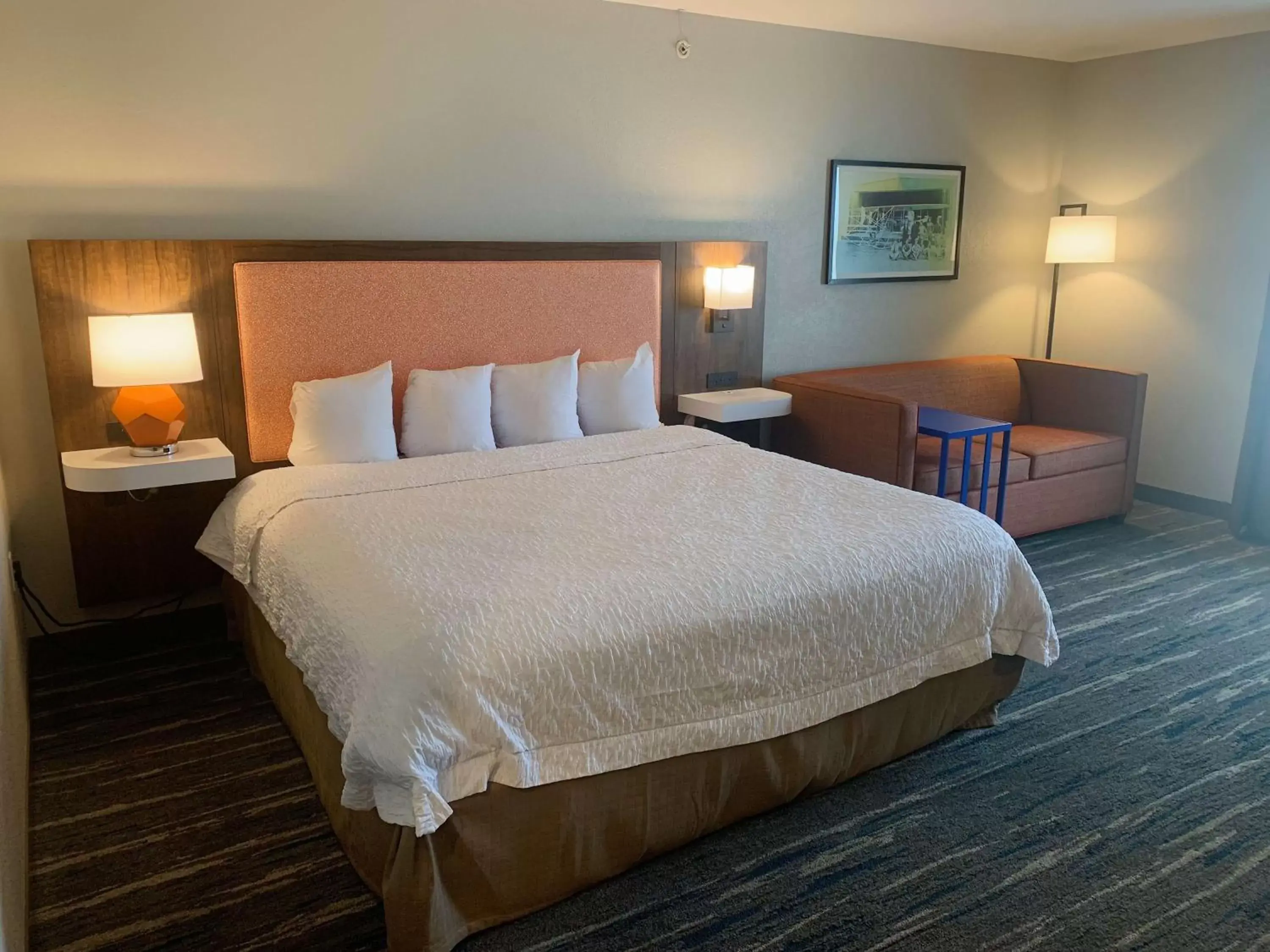 Bed in Hampton Inn & Suites Selma-San Antonio/Randolph AFB