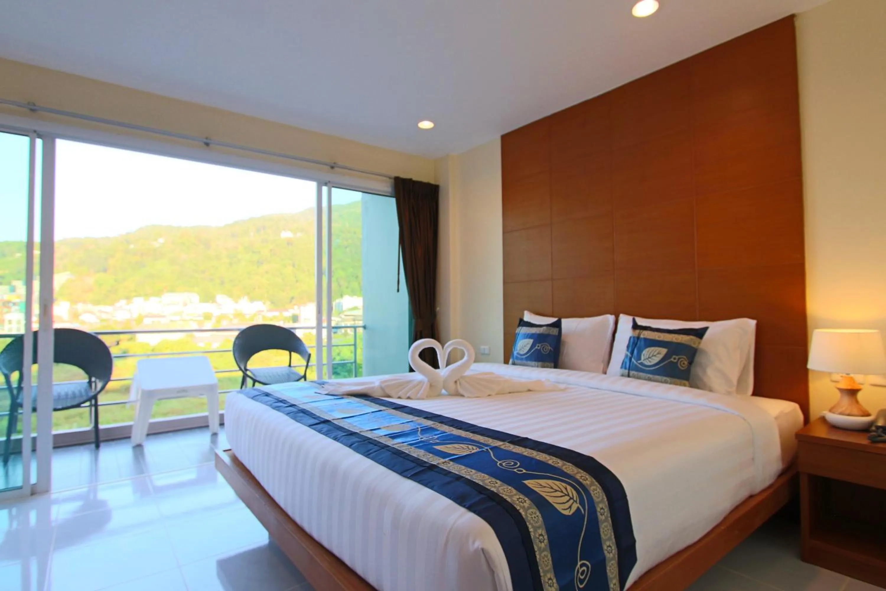 Bed in Good Nice Hotel