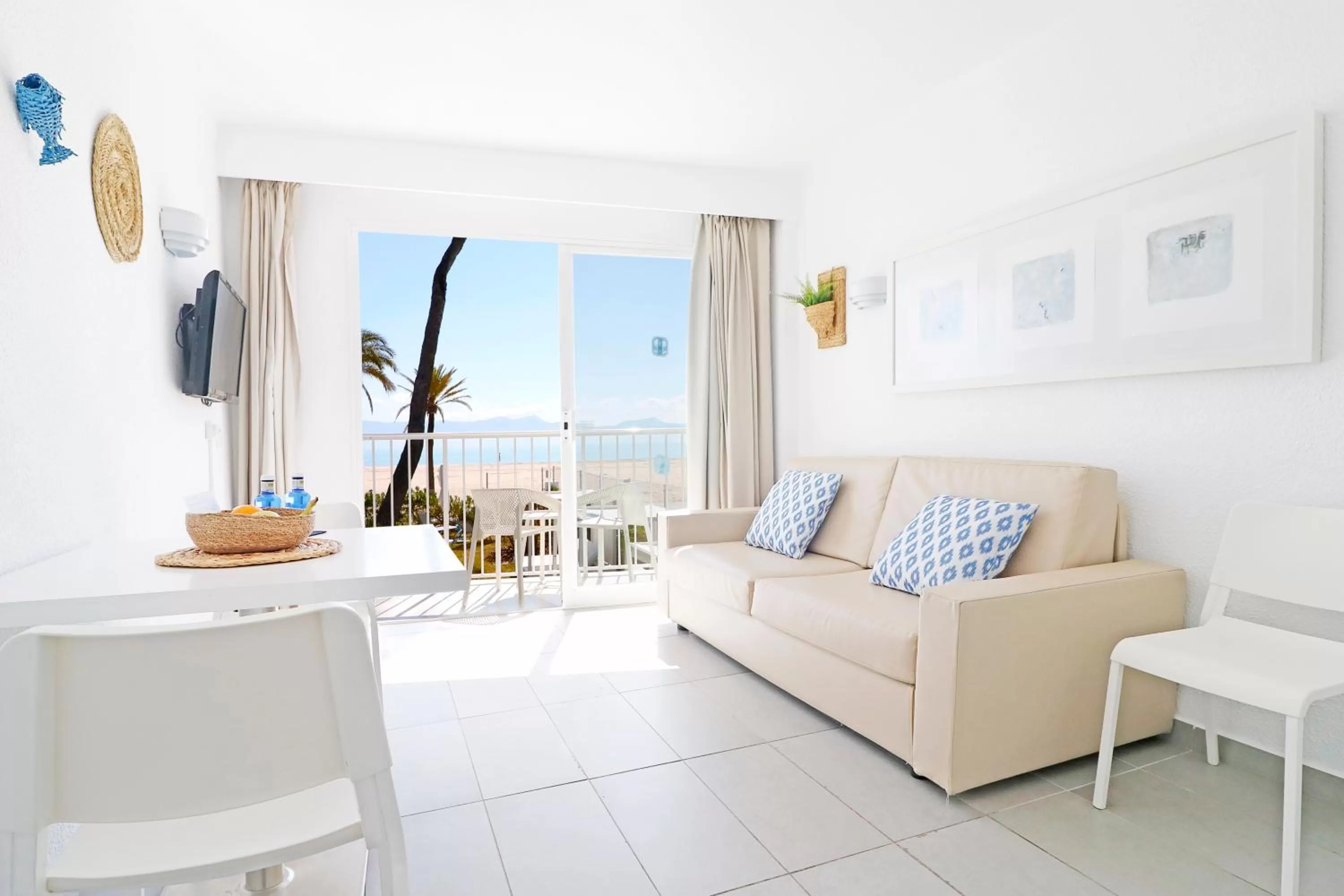 One-Bedroom Apartment with Sea View - Bonavida Palms in Bonavida Apartments