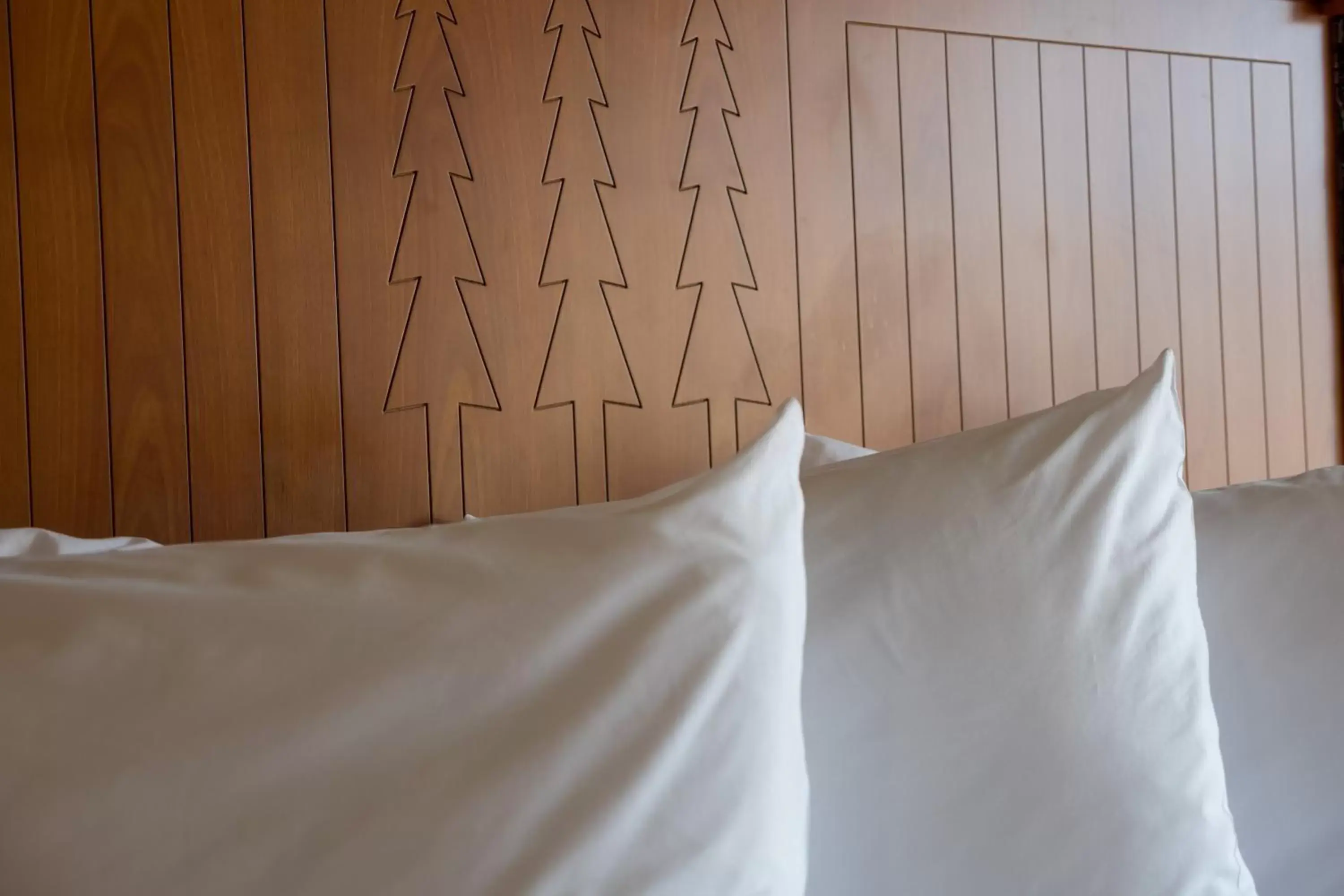 Bed in River Terrace Resort & Convention Center Bed in River Terrace Resort & Convention Center