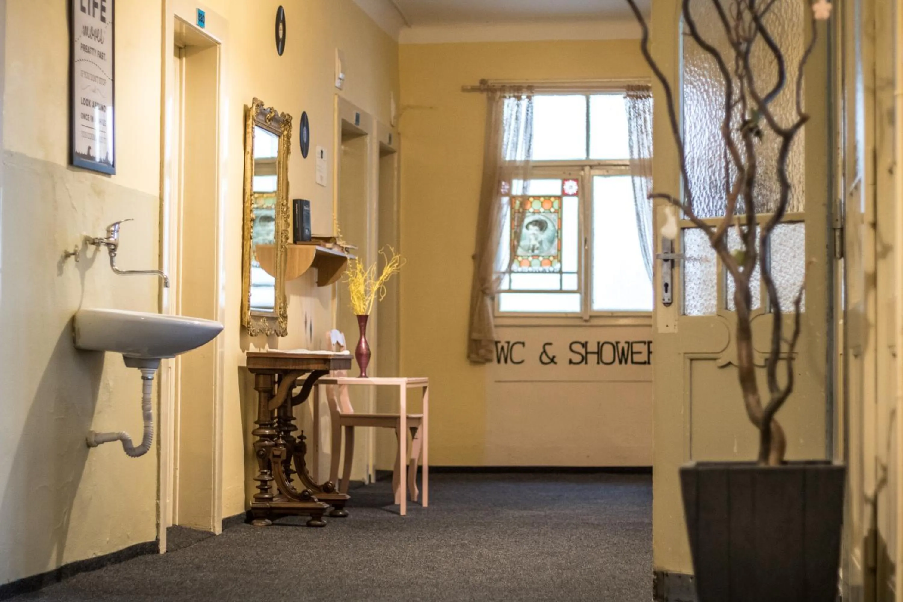 Area and facilities in Hostel Dakura