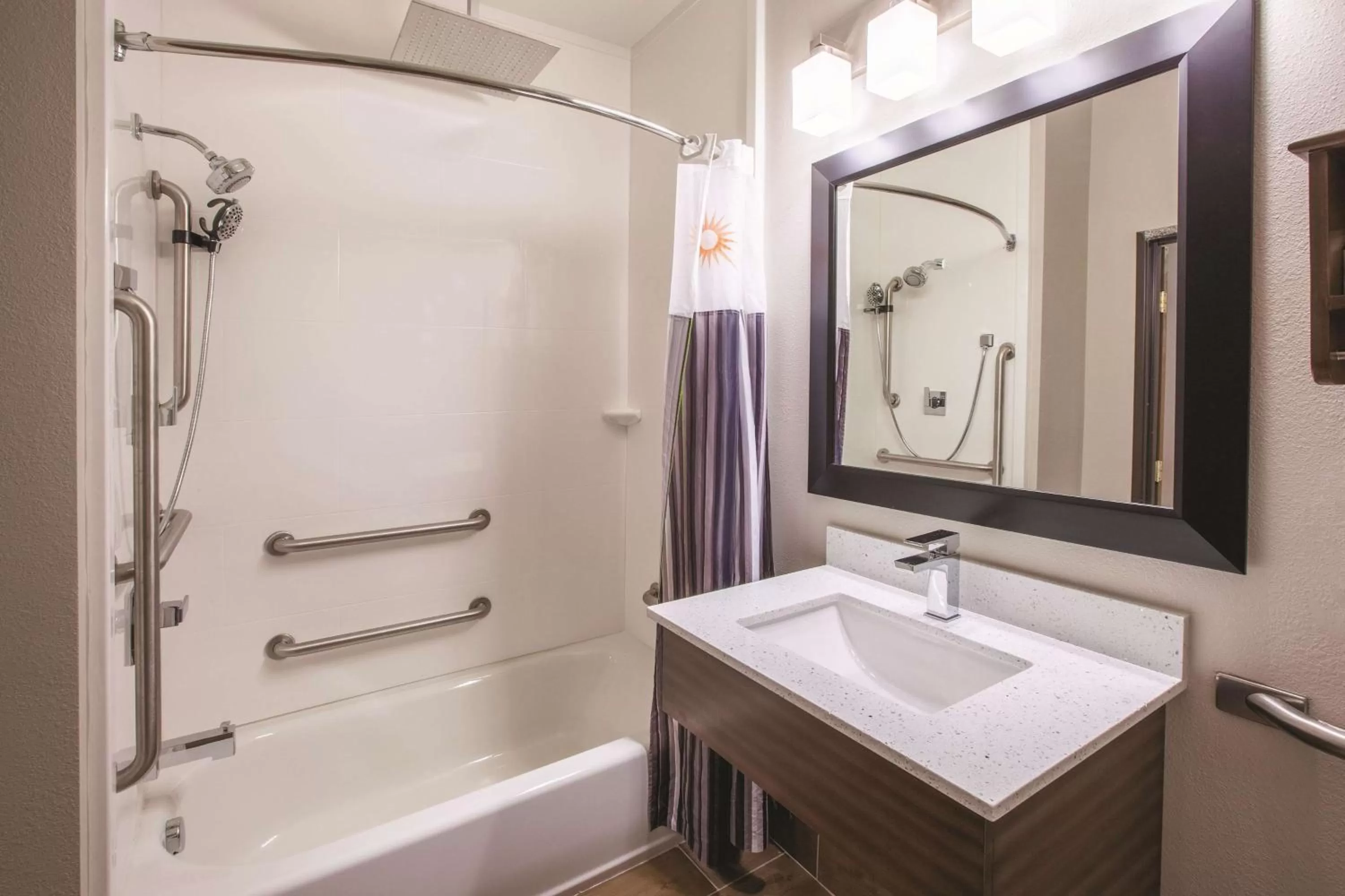 Photo of the whole room in La Quinta by Wyndham NW Tucson Marana