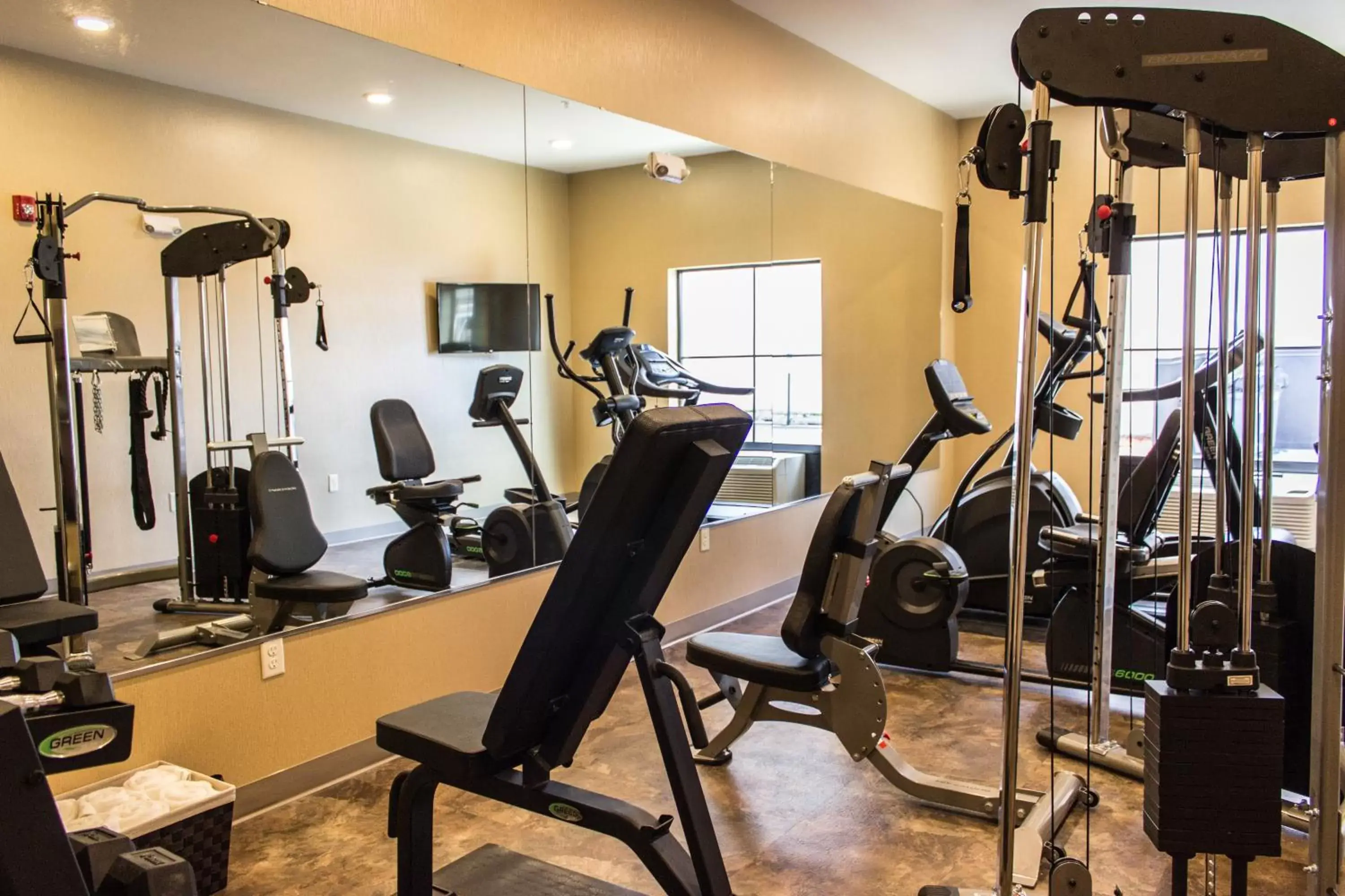 Fitness centre/facilities, Fitness Center/Facilities in Cobblestone Hotel & Suites - Stevens Point