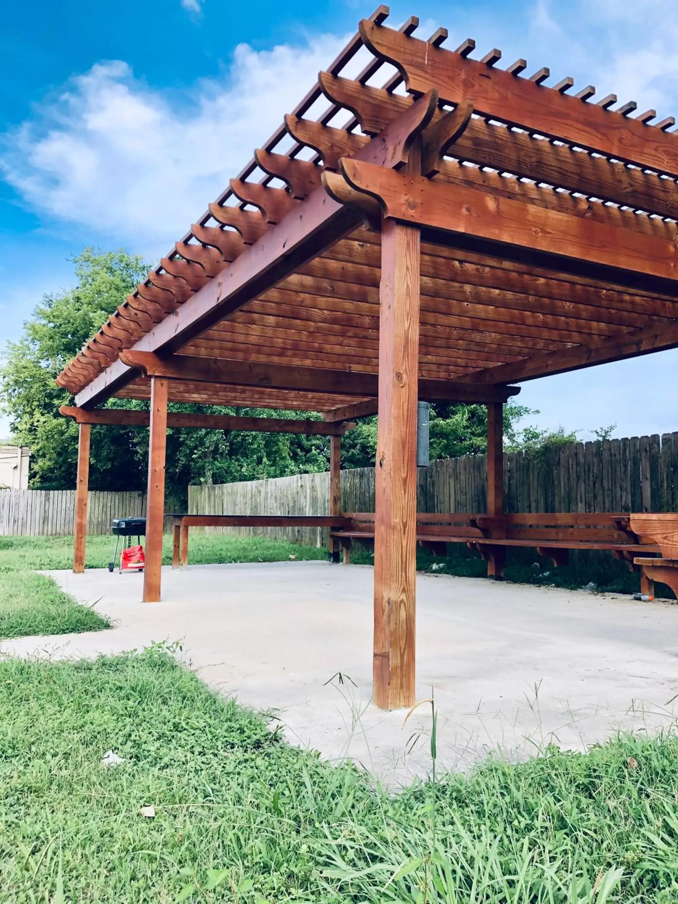 Patio, Property Building in Super 8 by Wyndham Houston Hobby Airport South