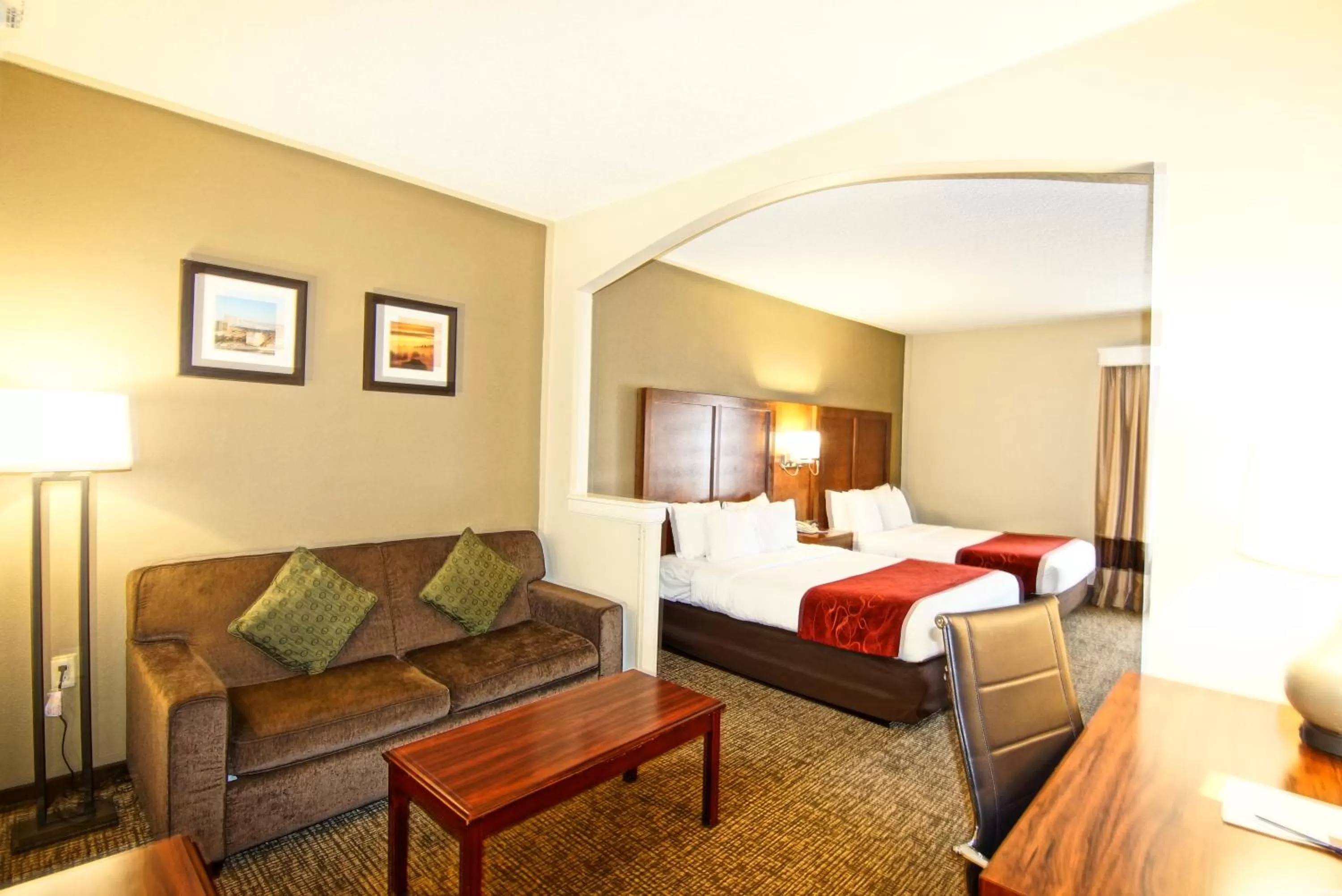 Bed in Comfort Suites Near University