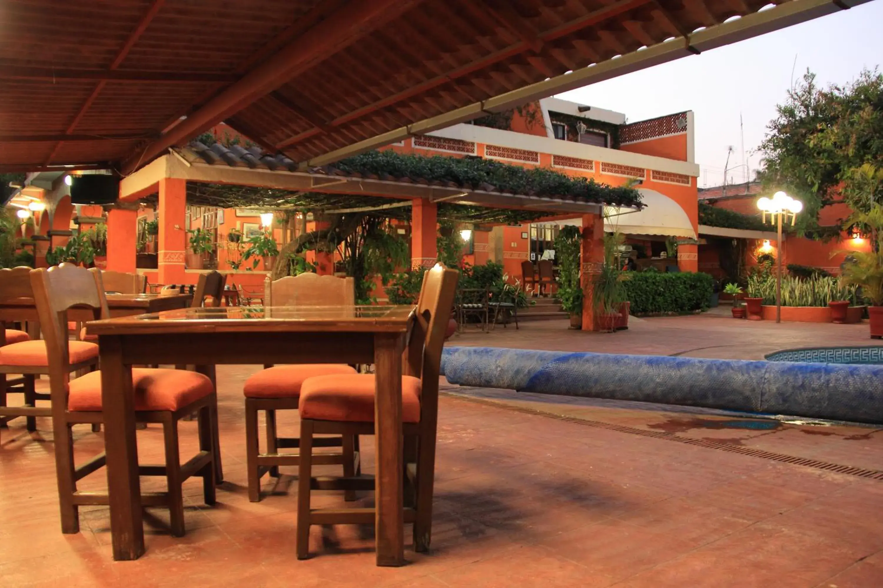 Balcony/Terrace, Lounge/Bar in CasaGrande Posada Ejecutiva