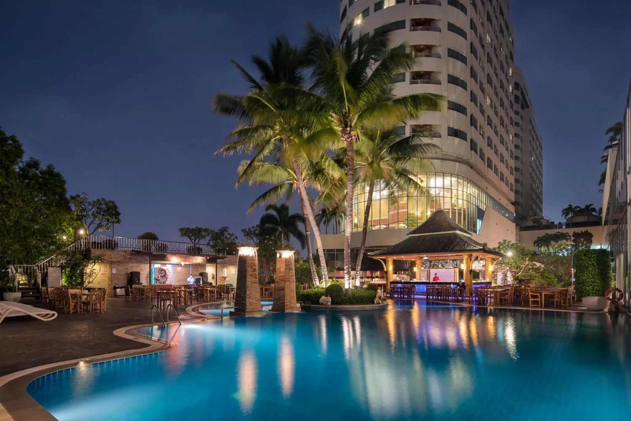 Restaurant/places to eat in Prince Palace Hotel Bangkok