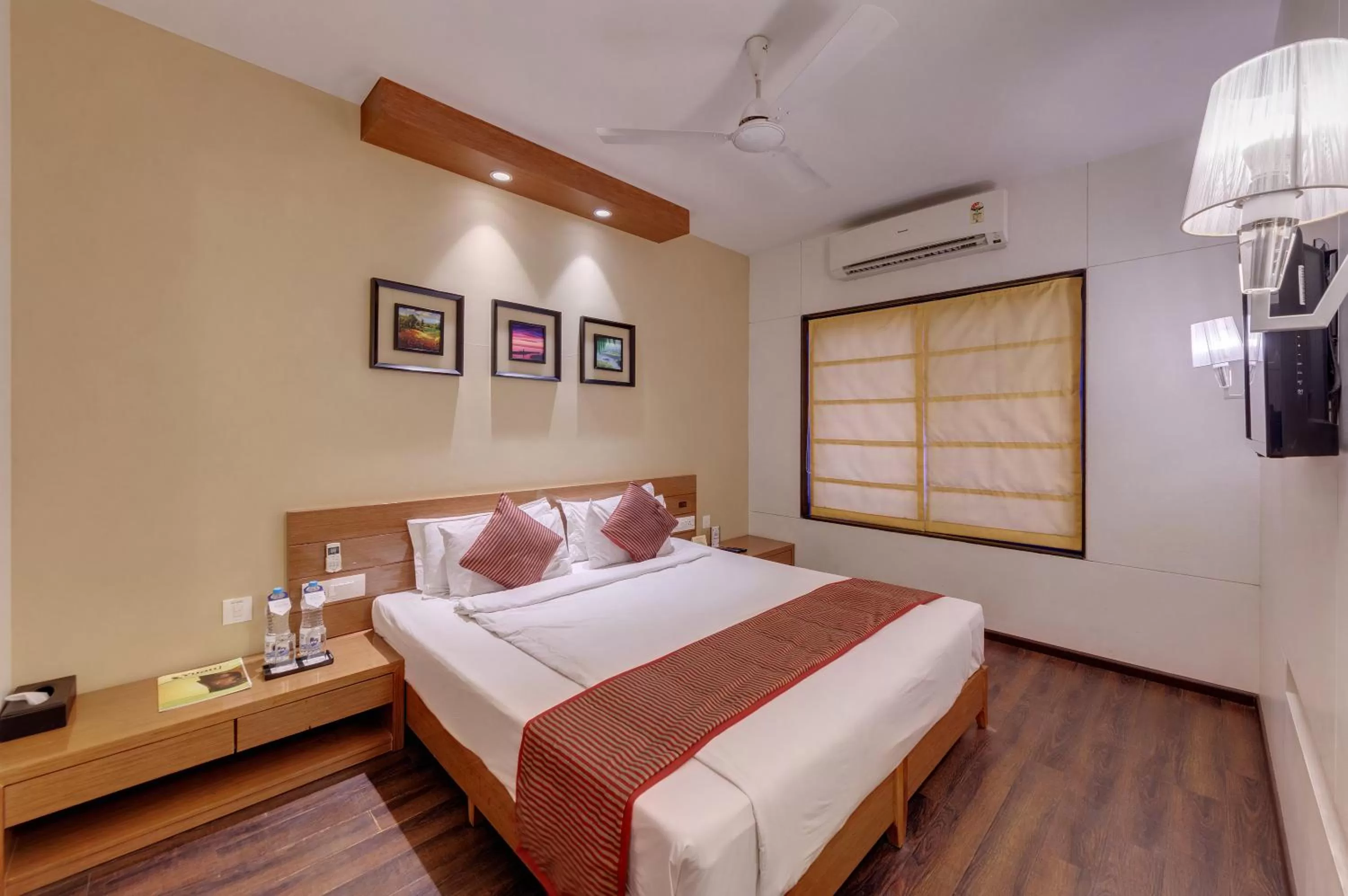 Bed in Grand Fortune Beacon, Ichalkaranji
