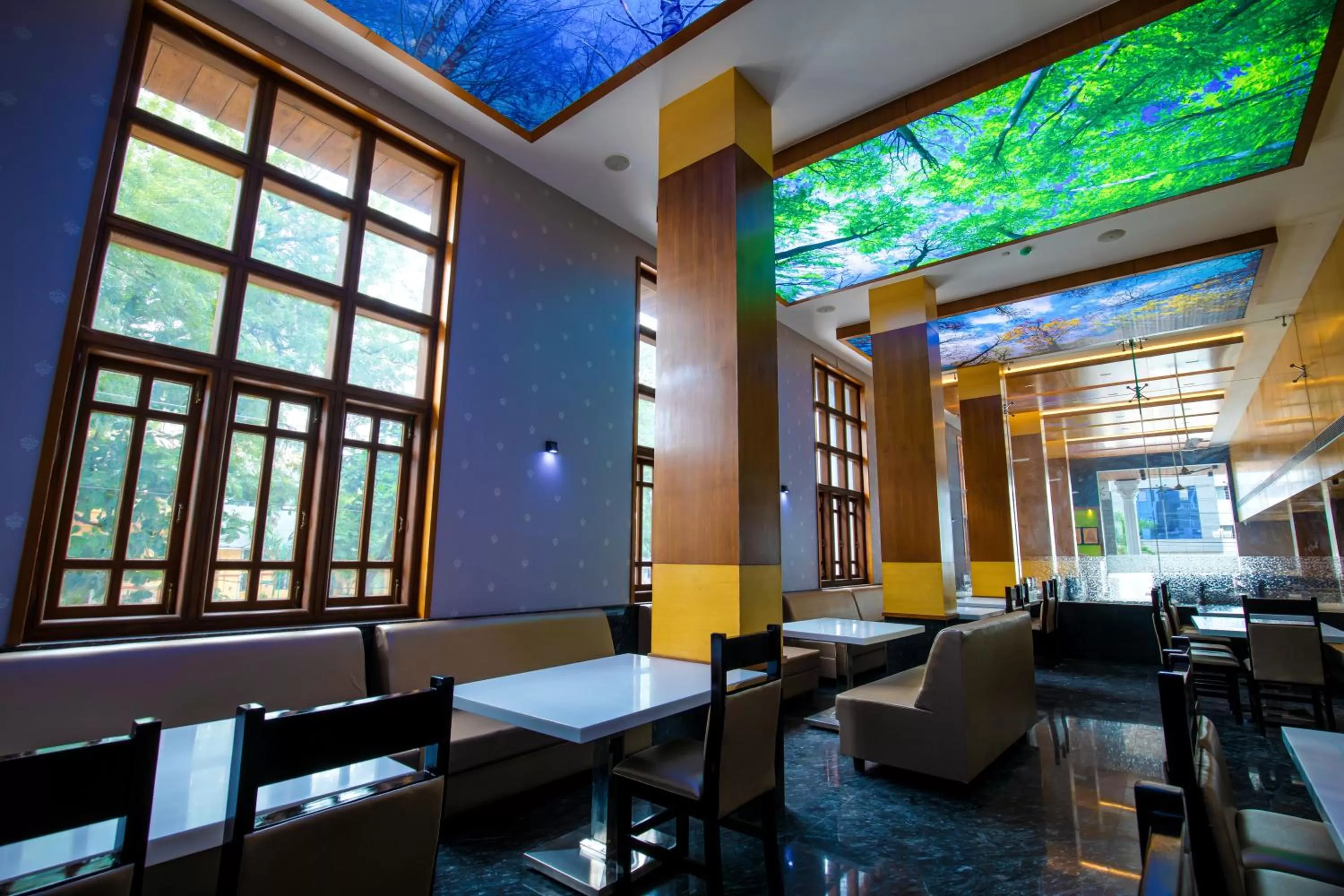 Restaurant/places to eat in HOTEL VIJAYARANI