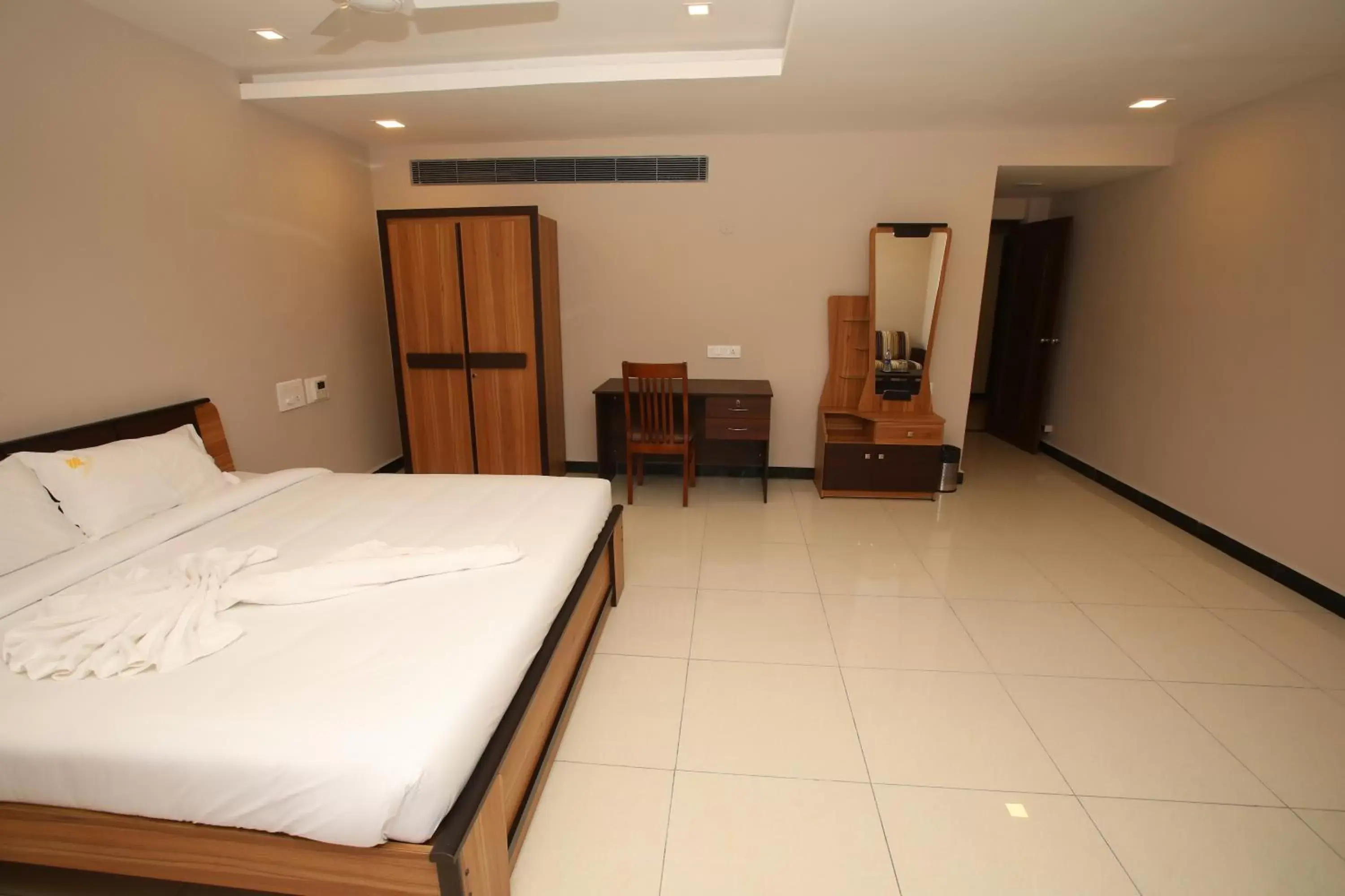 Bed in Hotel Golden Gateway Bed in Hotel Golden Gateway