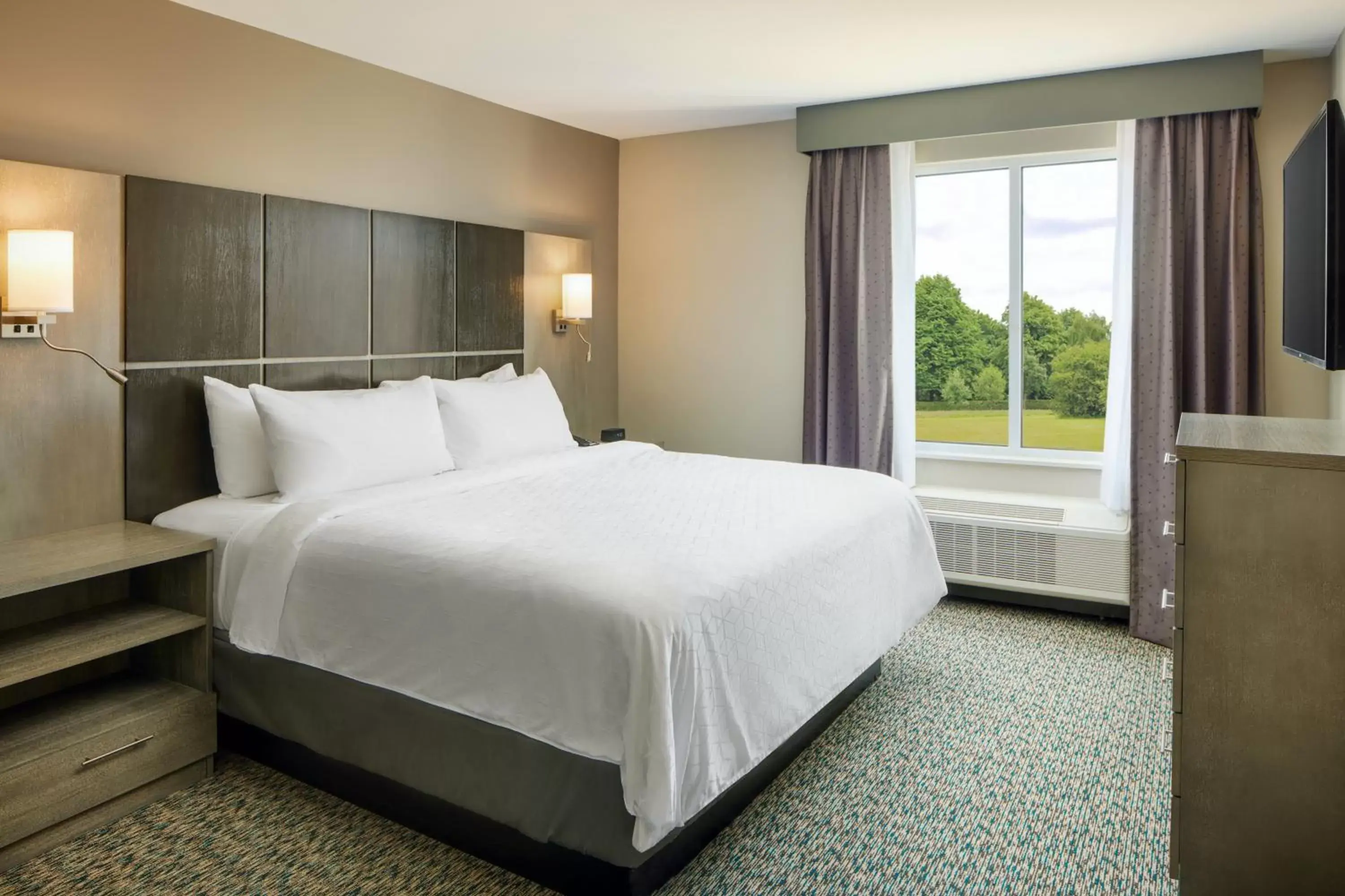 Bed in Candlewood Suites - Lebanon by IHG Bed in Candlewood Suites - Lebanon by IHG