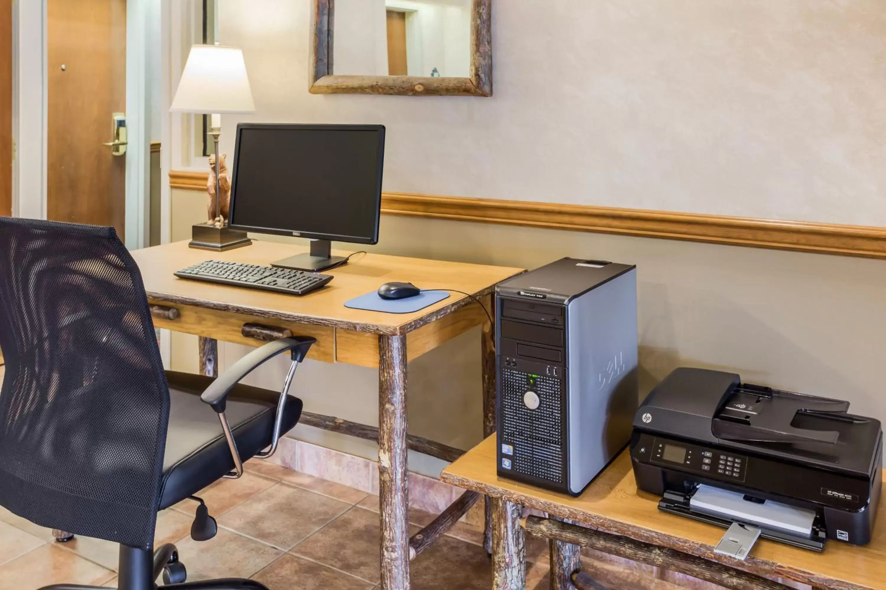 Business Area/Conference Room in Quality Inn & Suites