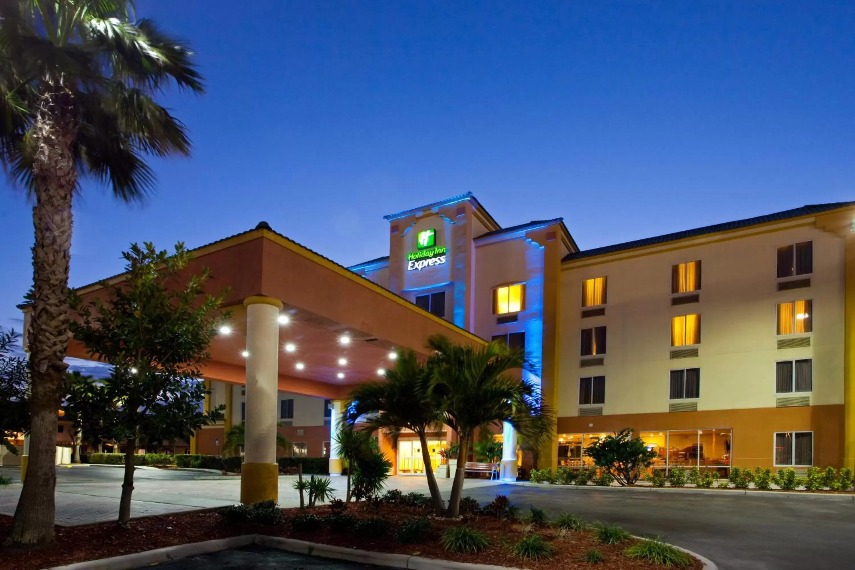 Property Building in Holiday Inn Express Hotel & Suites Cocoa Beach, an IHG Hotel